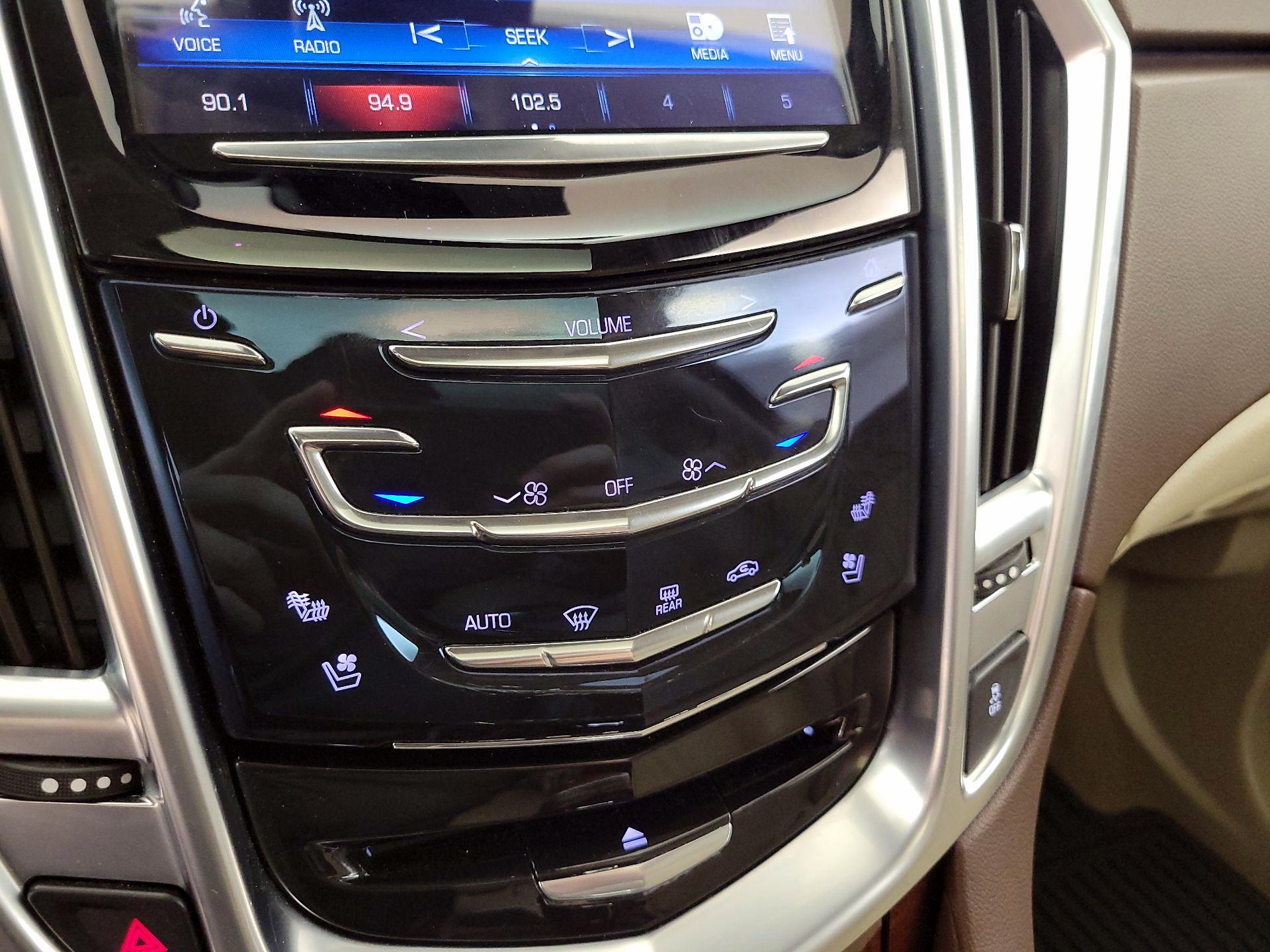 Thumbnail: 2016 Cadillac SRX - 17