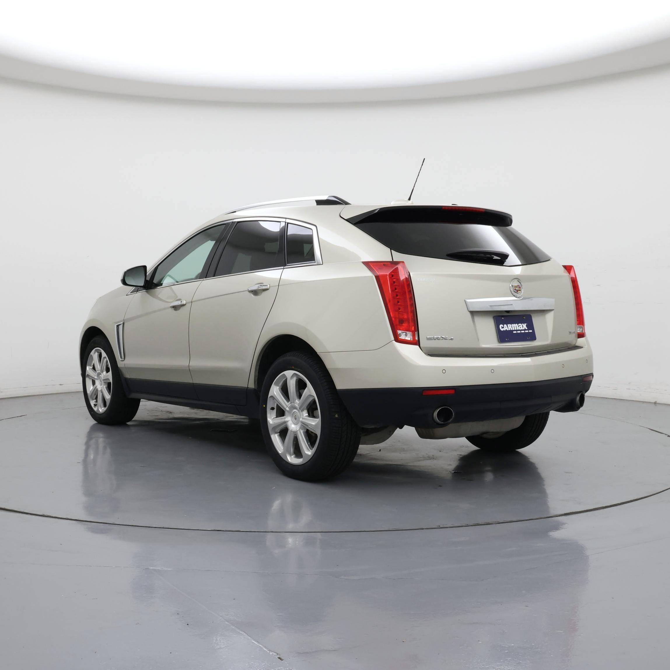 Thumbnail: 2016 Cadillac SRX - 2