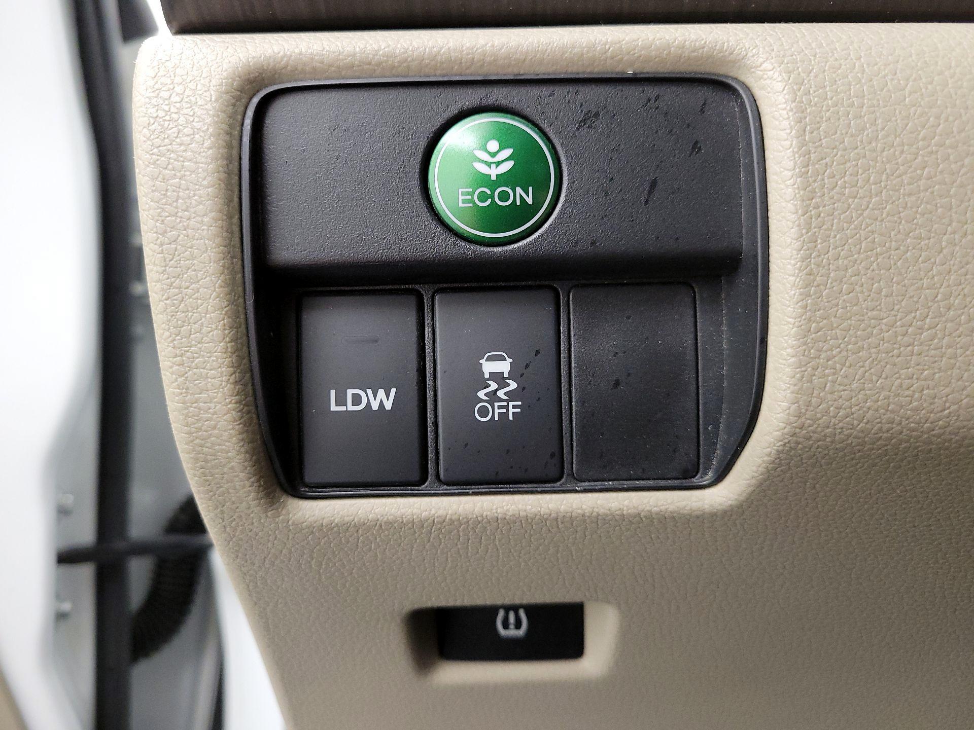 Thumbnail: 2014 Honda Accord - 13