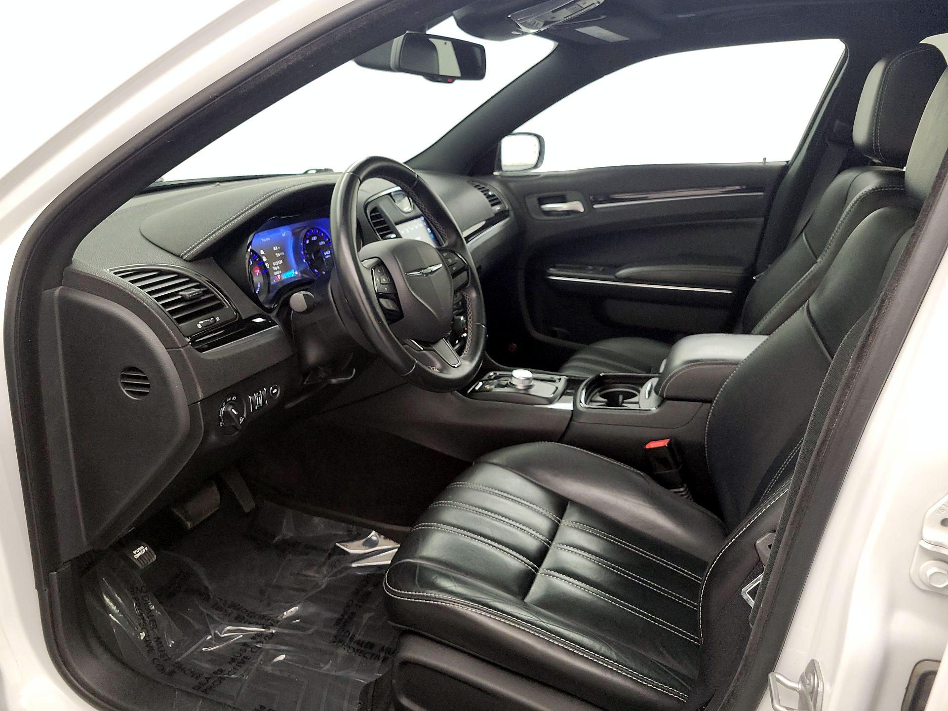 Thumbnail: 2017 Chrysler 300 - 11