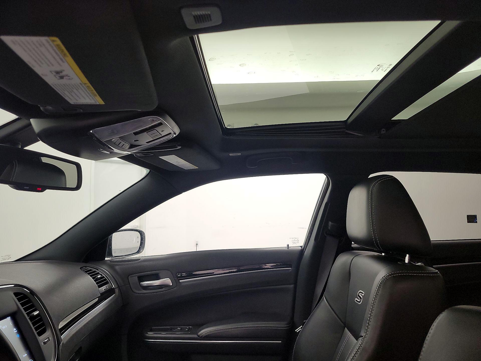 Thumbnail: 2017 Chrysler 300 - 20