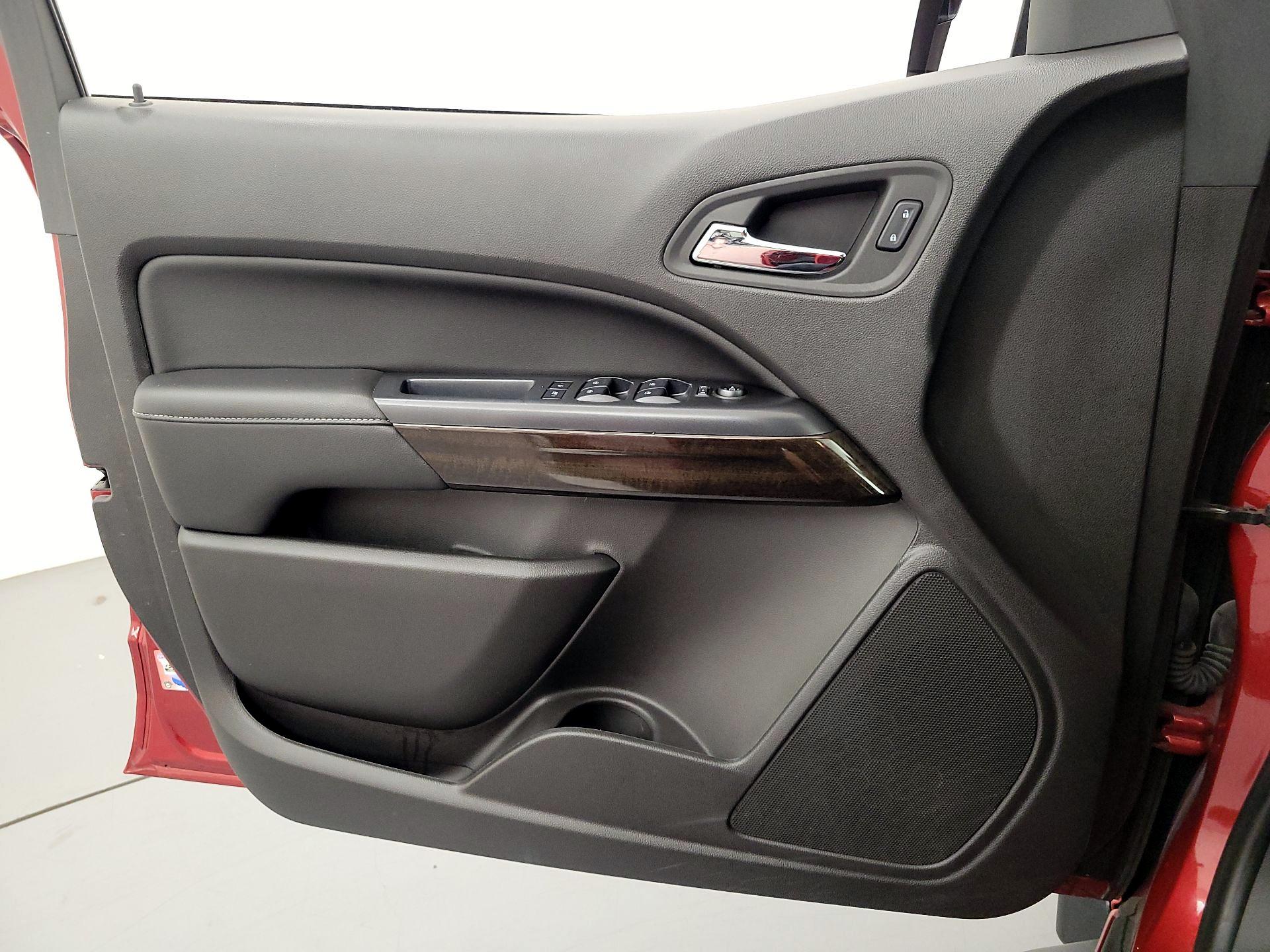 Thumbnail: 2016 GMC Canyon - 12