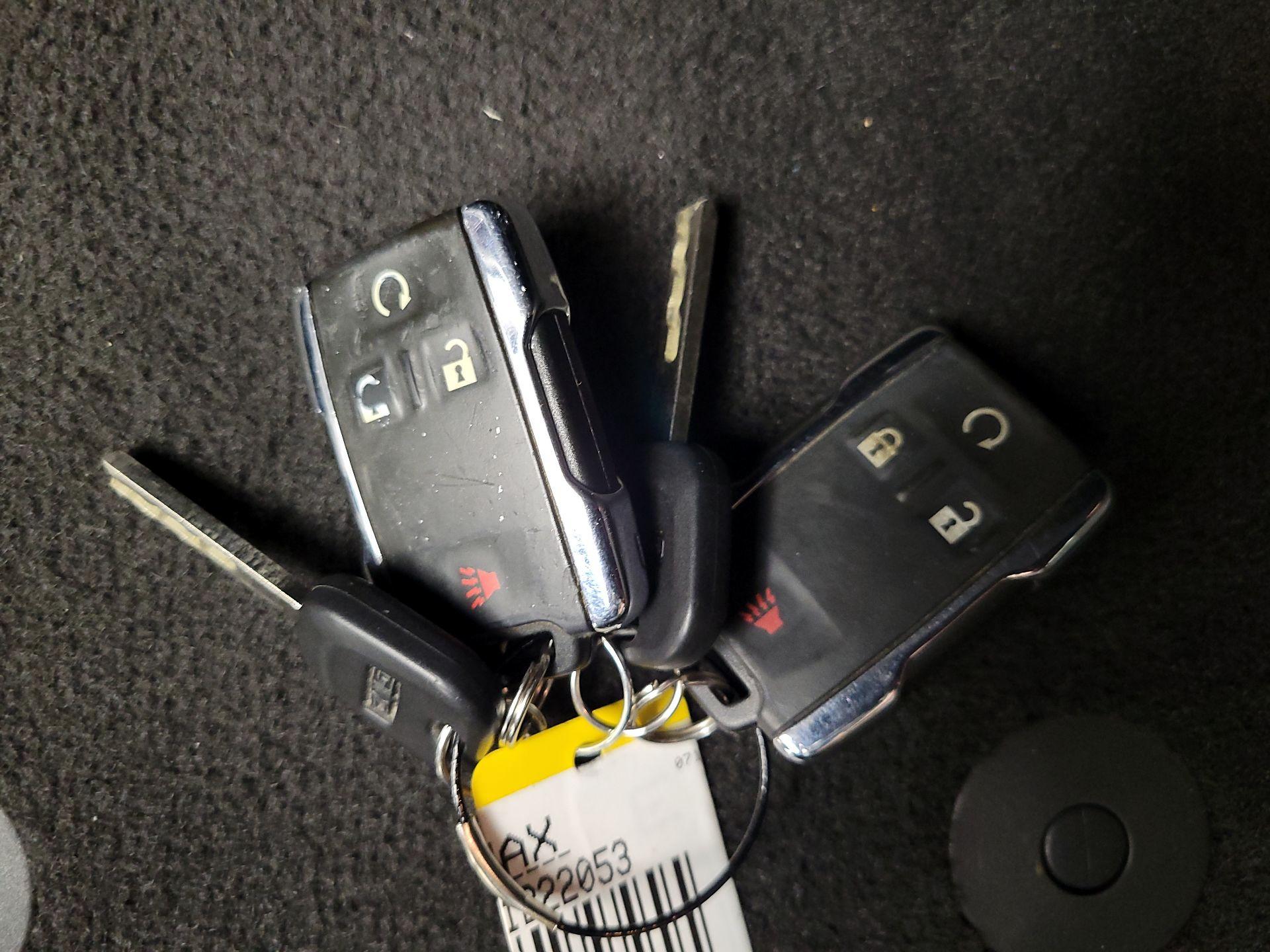 Thumbnail: 2016 GMC Canyon - 20