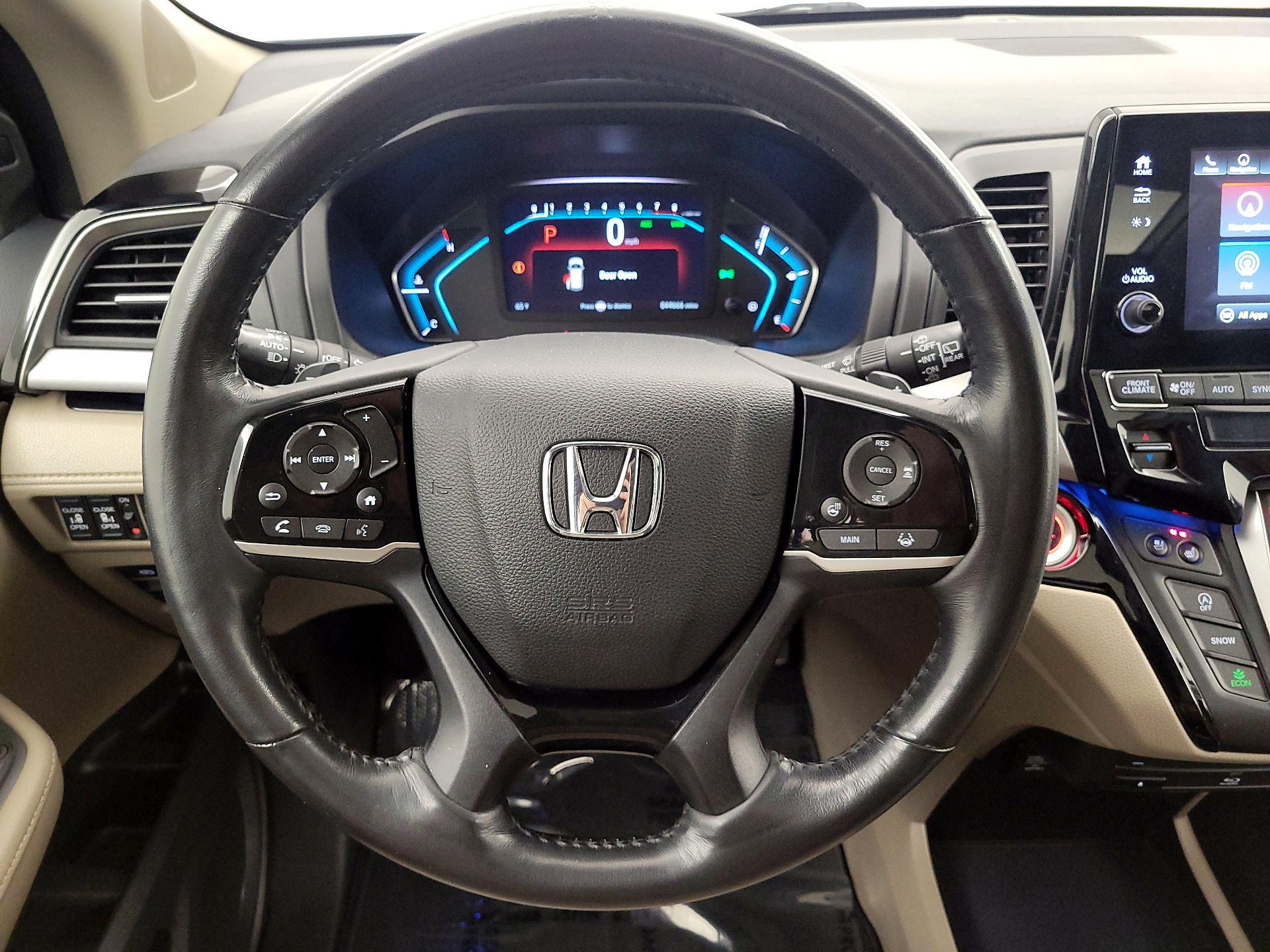 Thumbnail: 2018 Honda Odyssey - 10