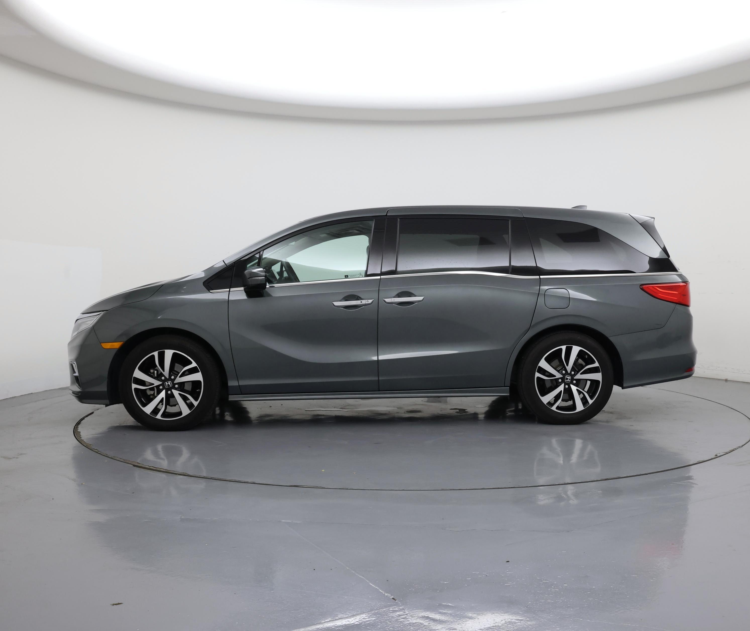 Thumbnail: 2018 Honda Odyssey - 3