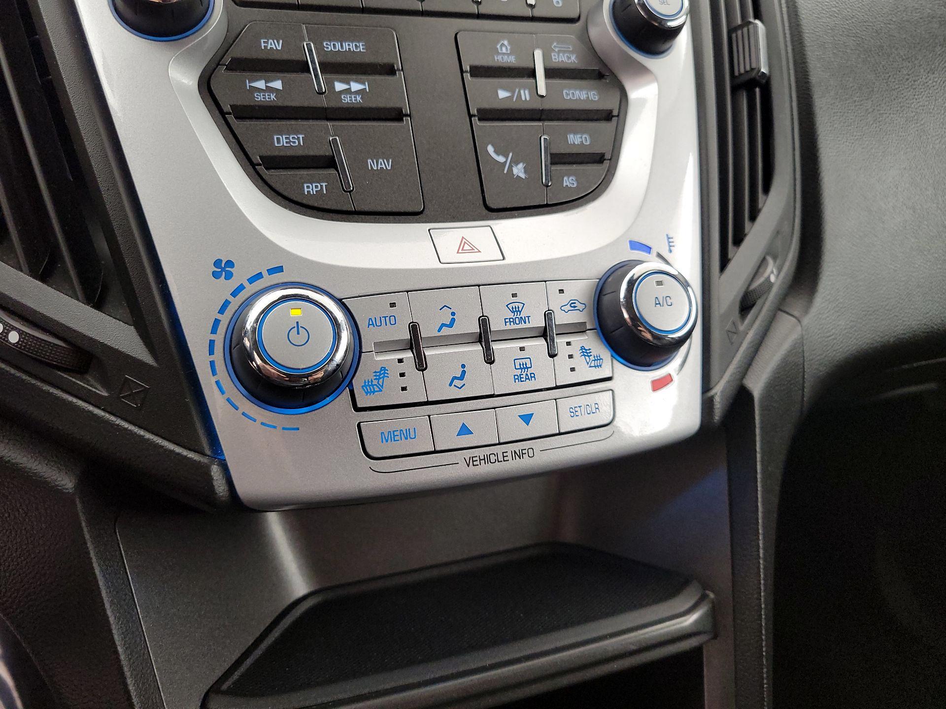 Thumbnail: 2016 Chevrolet Equinox - 16