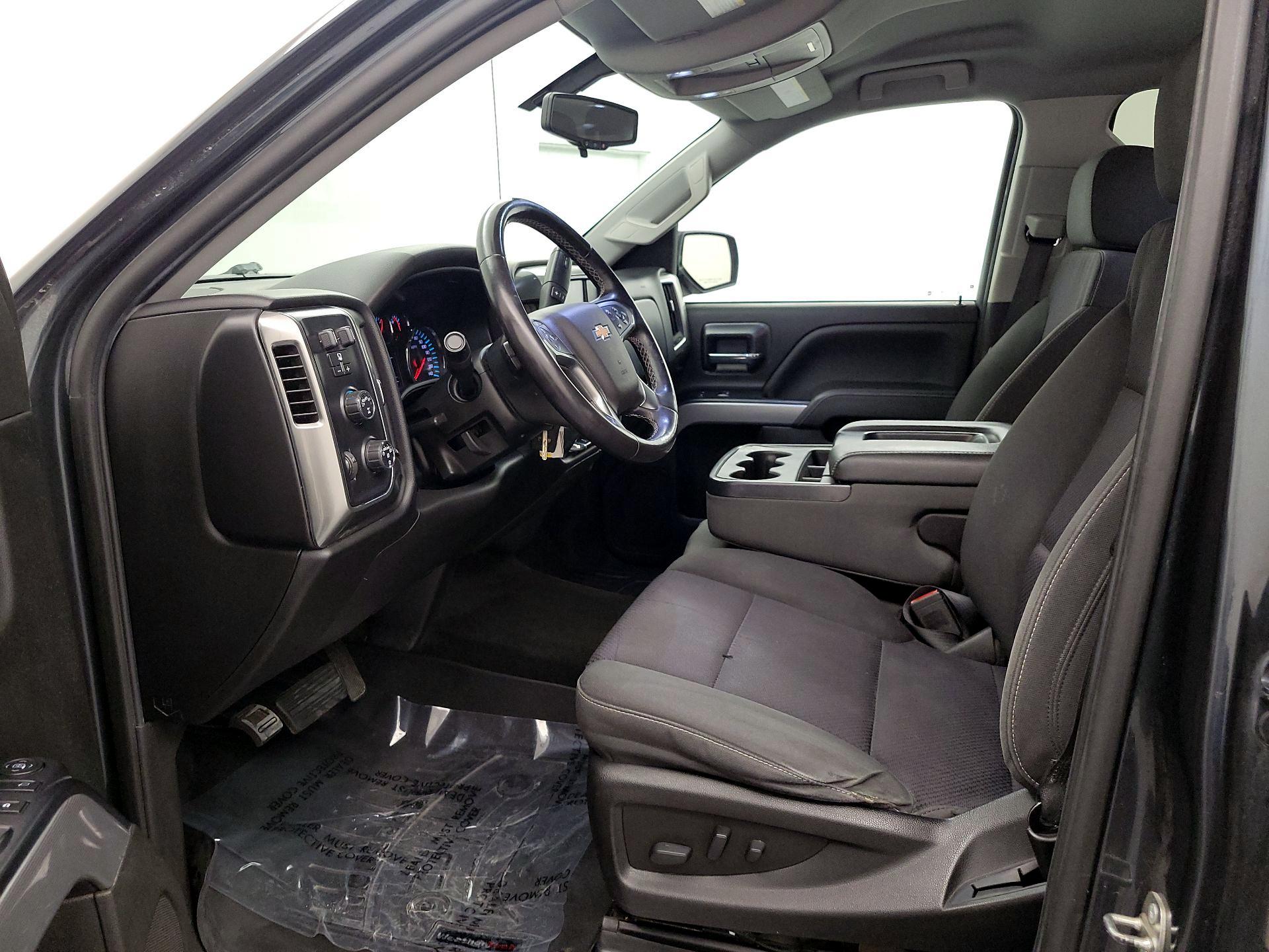 Thumbnail: 2018 Chevrolet Silverado 1500 - 11