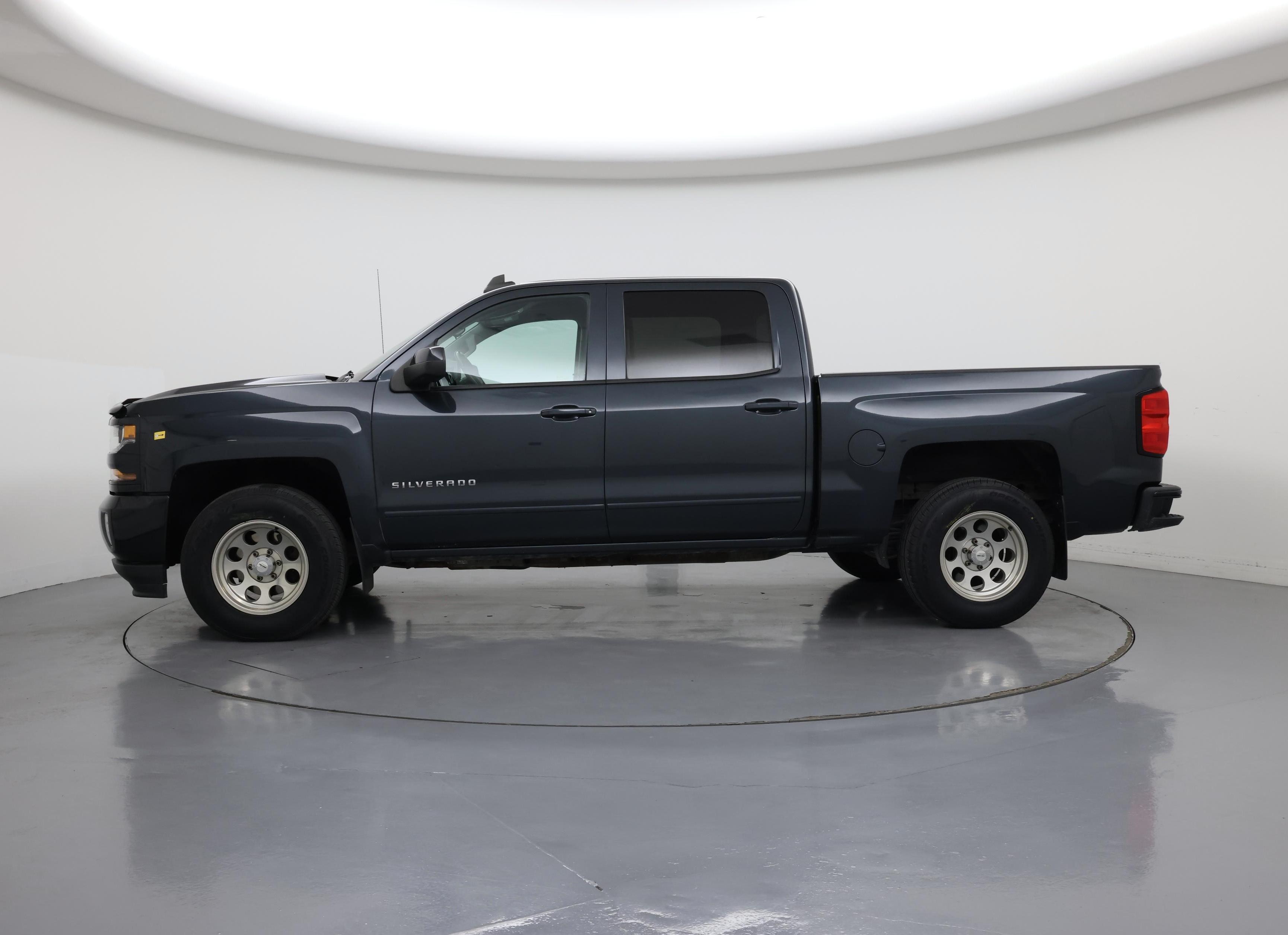 Thumbnail: 2018 Chevrolet Silverado 1500 - 3