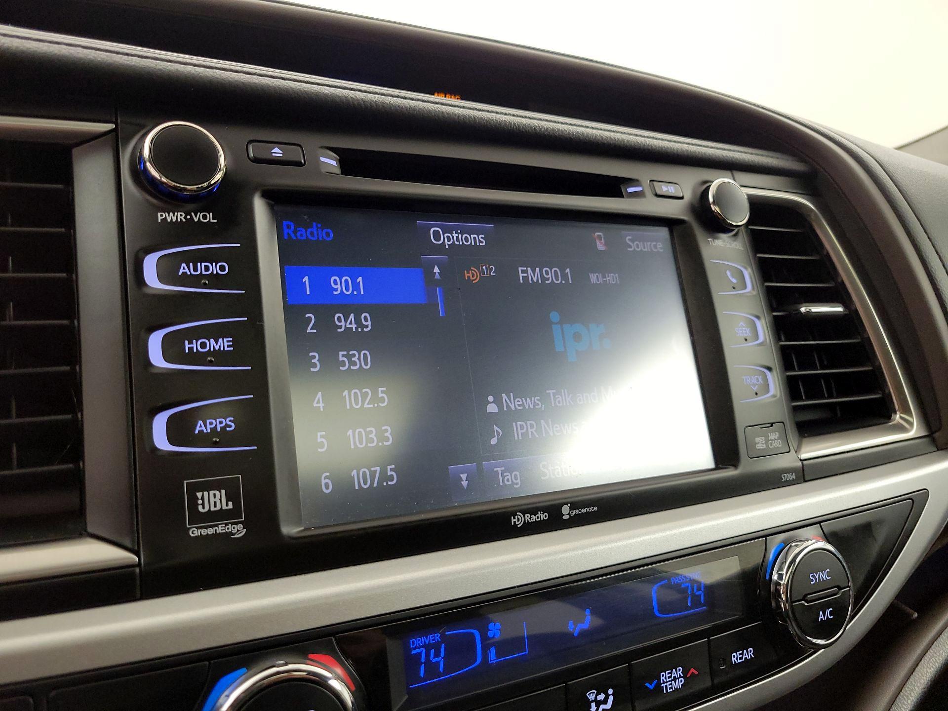 Thumbnail: 2014 Toyota Highlander - 14