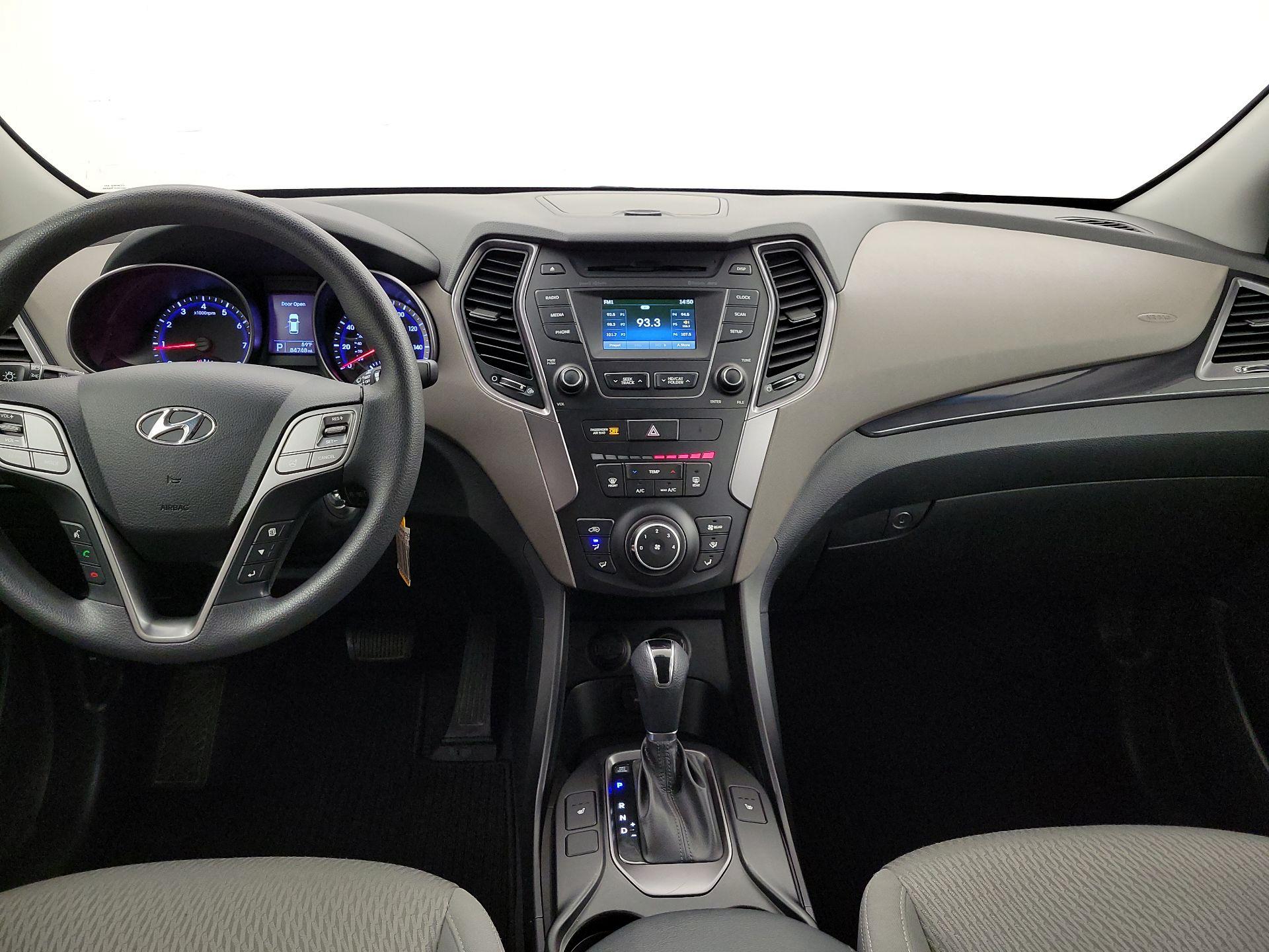 Thumbnail: 2015 Hyundai Santa Fe - 9