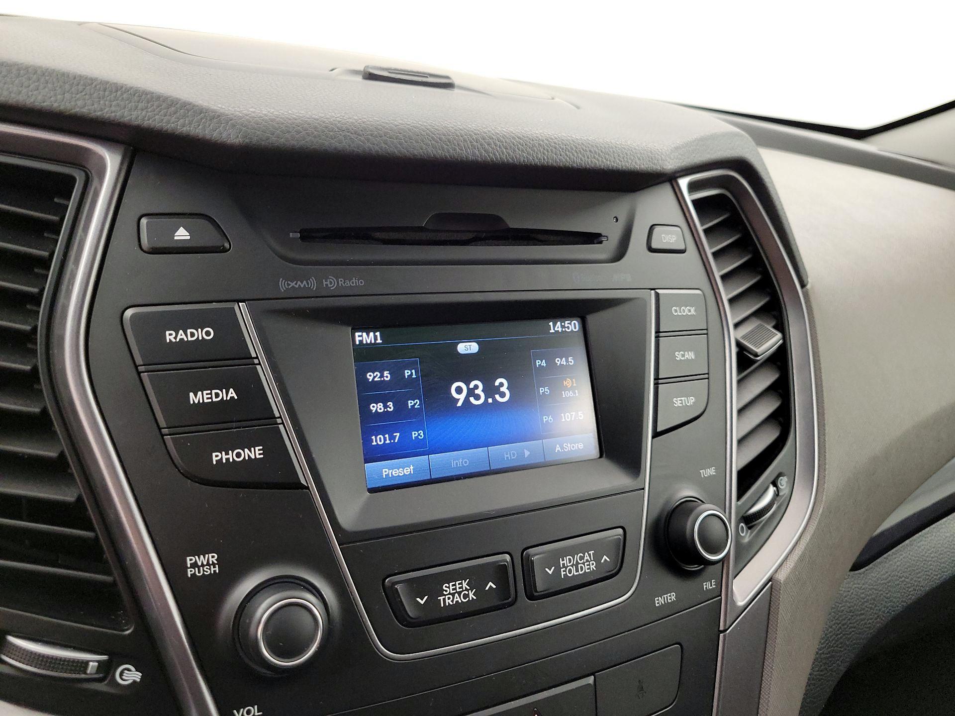 Thumbnail: 2015 Hyundai Santa Fe - 15