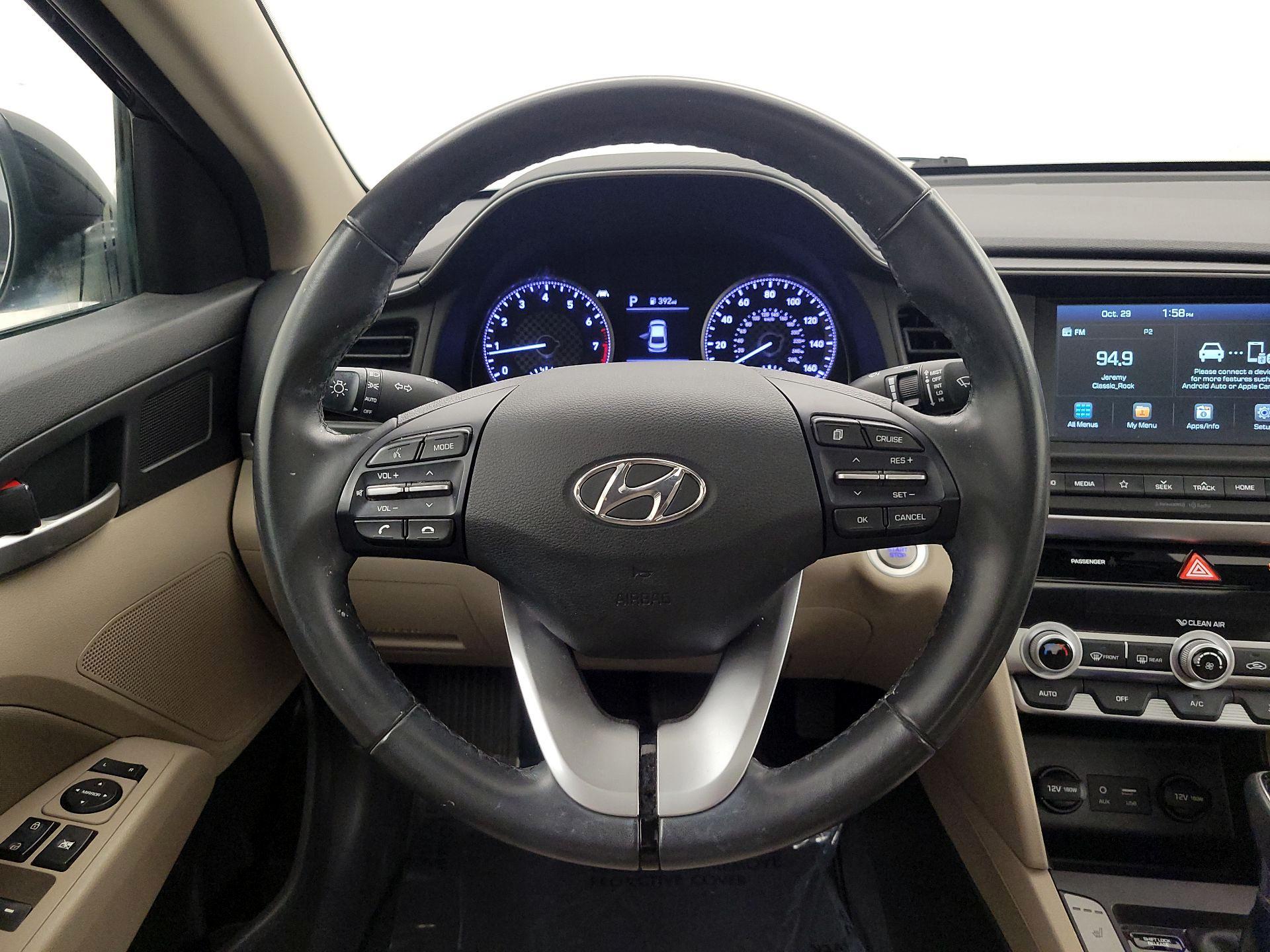 Thumbnail: 2020 Hyundai Elantra - 10