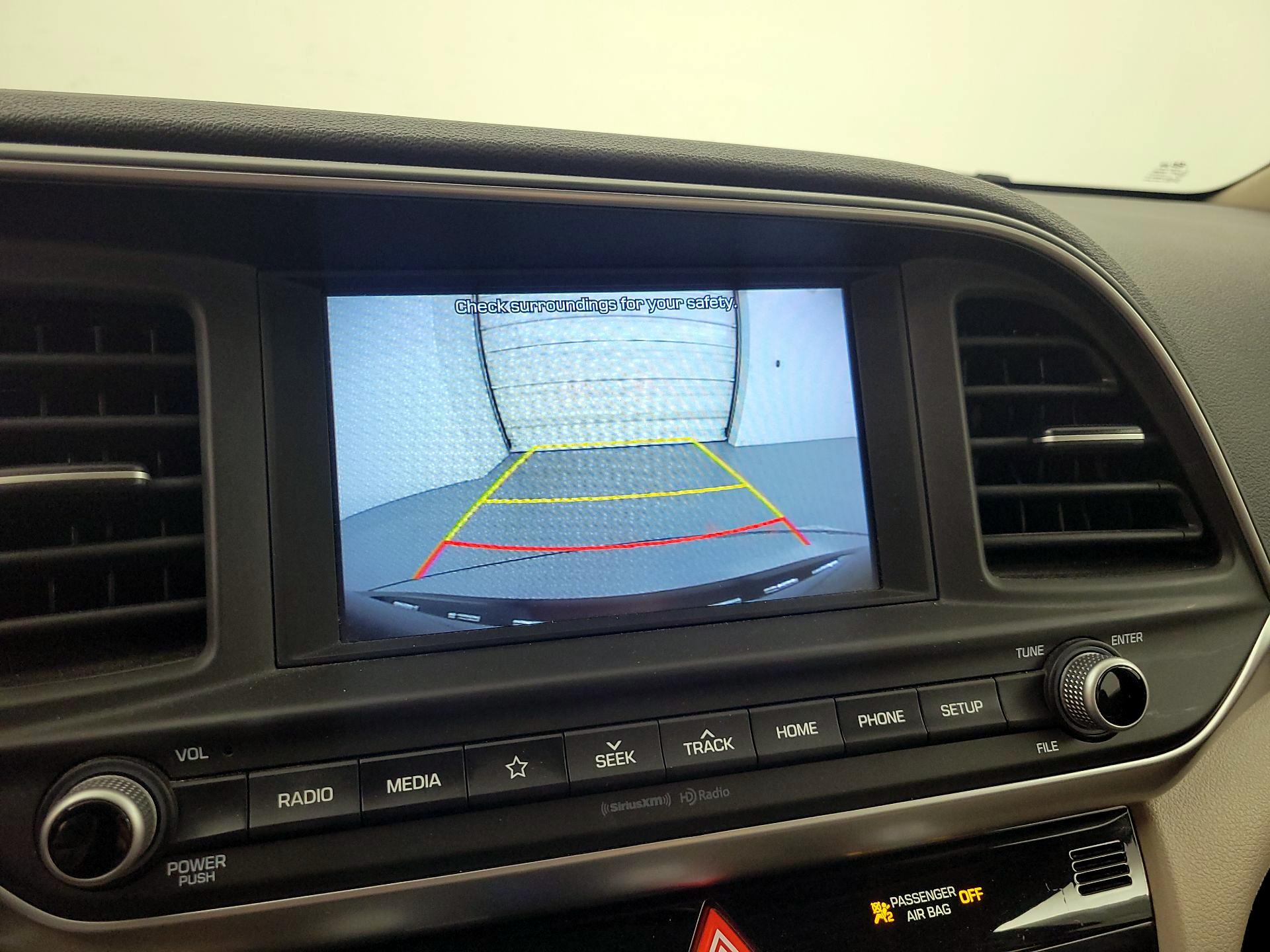 Thumbnail: 2020 Hyundai Elantra - 14