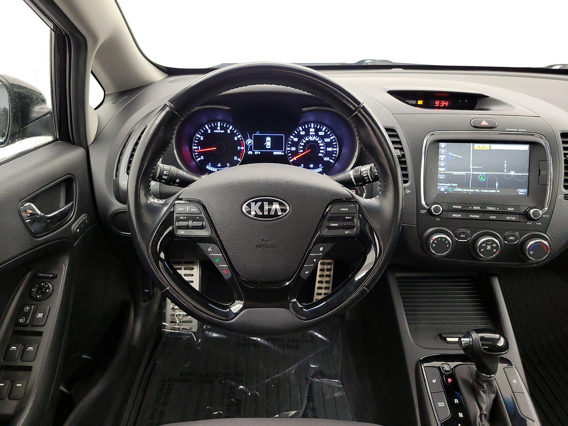 Thumbnail: 2017 Kia Forte - 10
