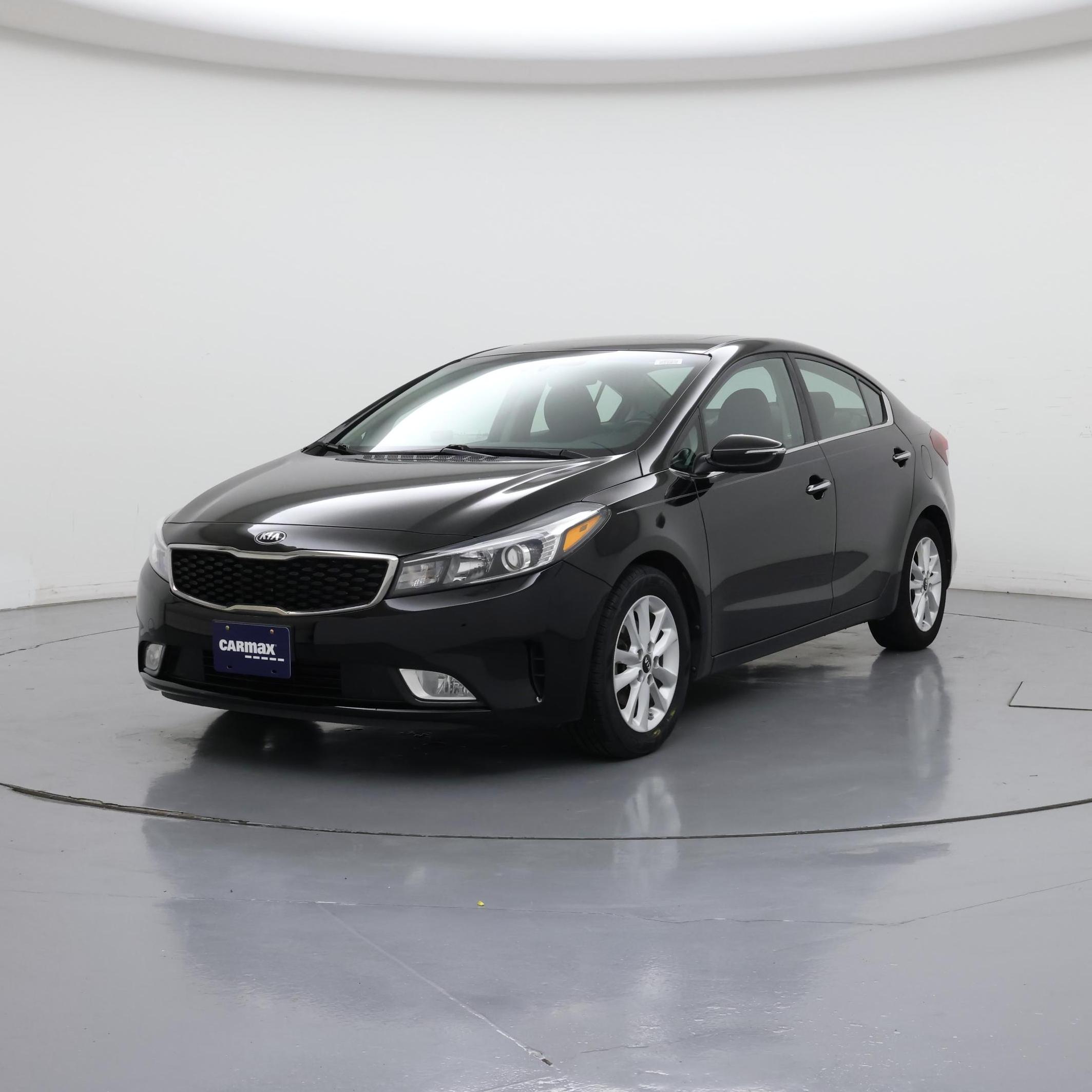 Thumbnail: 2017 Kia Forte - 4