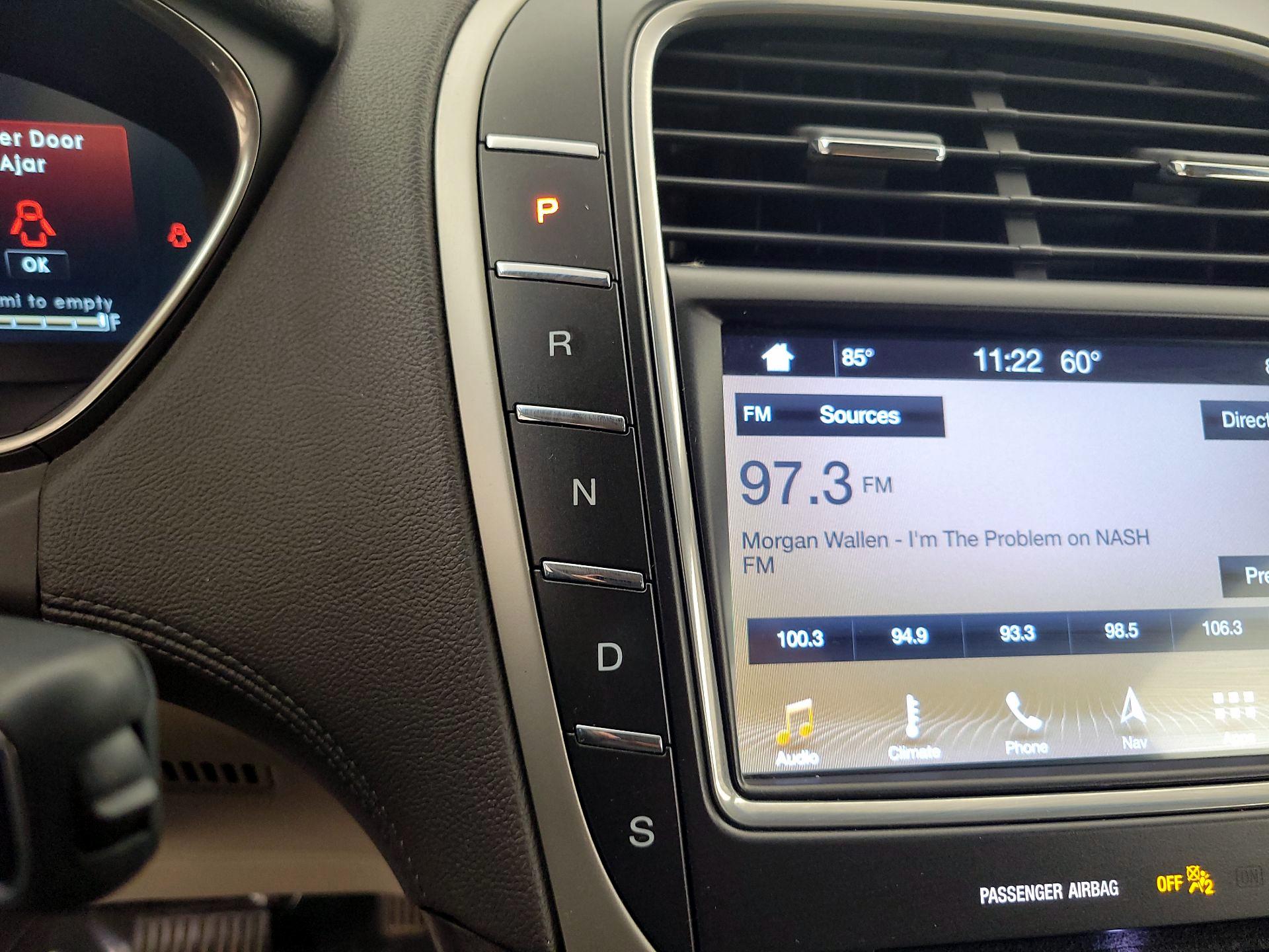 Thumbnail: 2019 Lincoln Nautilus - 18