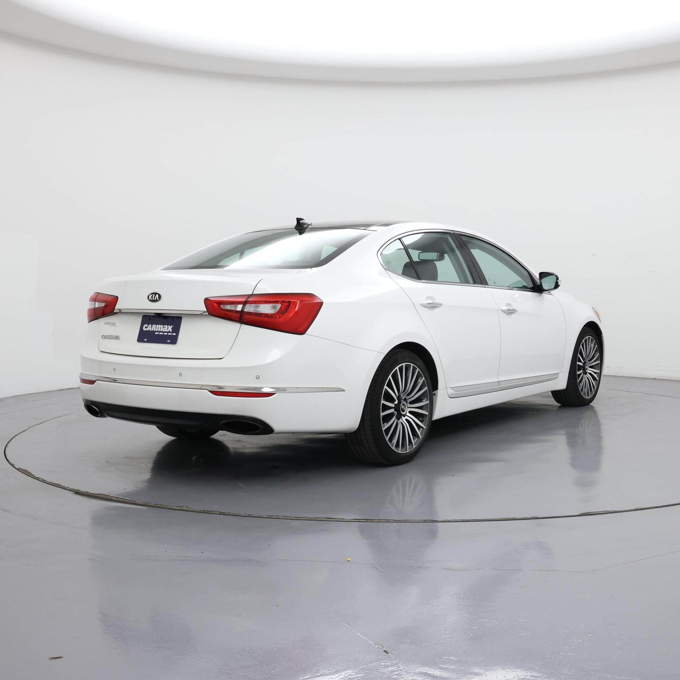 Thumbnail: 2015 Kia Cadenza - 8