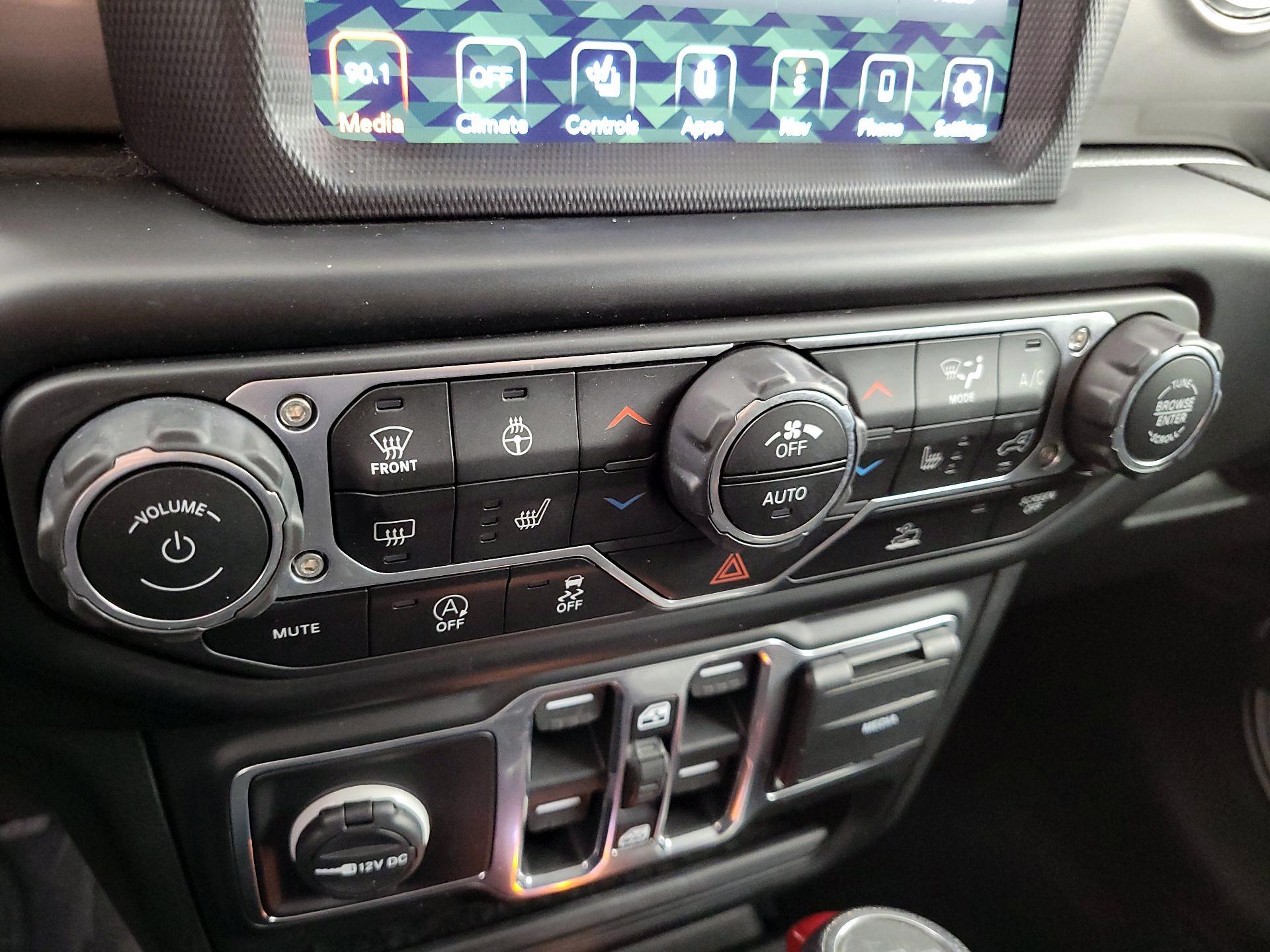 Thumbnail: 2020 Jeep Gladiator - 17