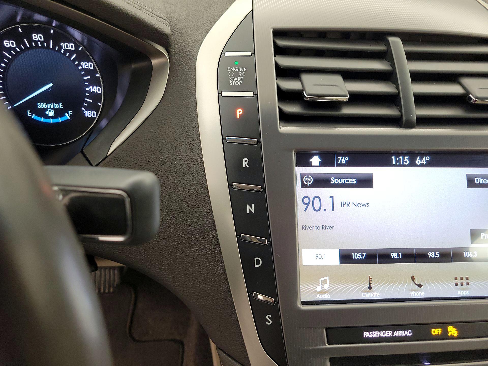 Thumbnail: 2017 Lincoln MKZ - 16