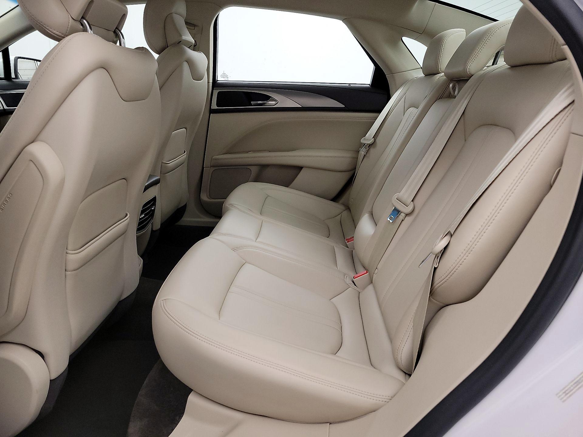 Thumbnail: 2017 Lincoln MKZ - 17