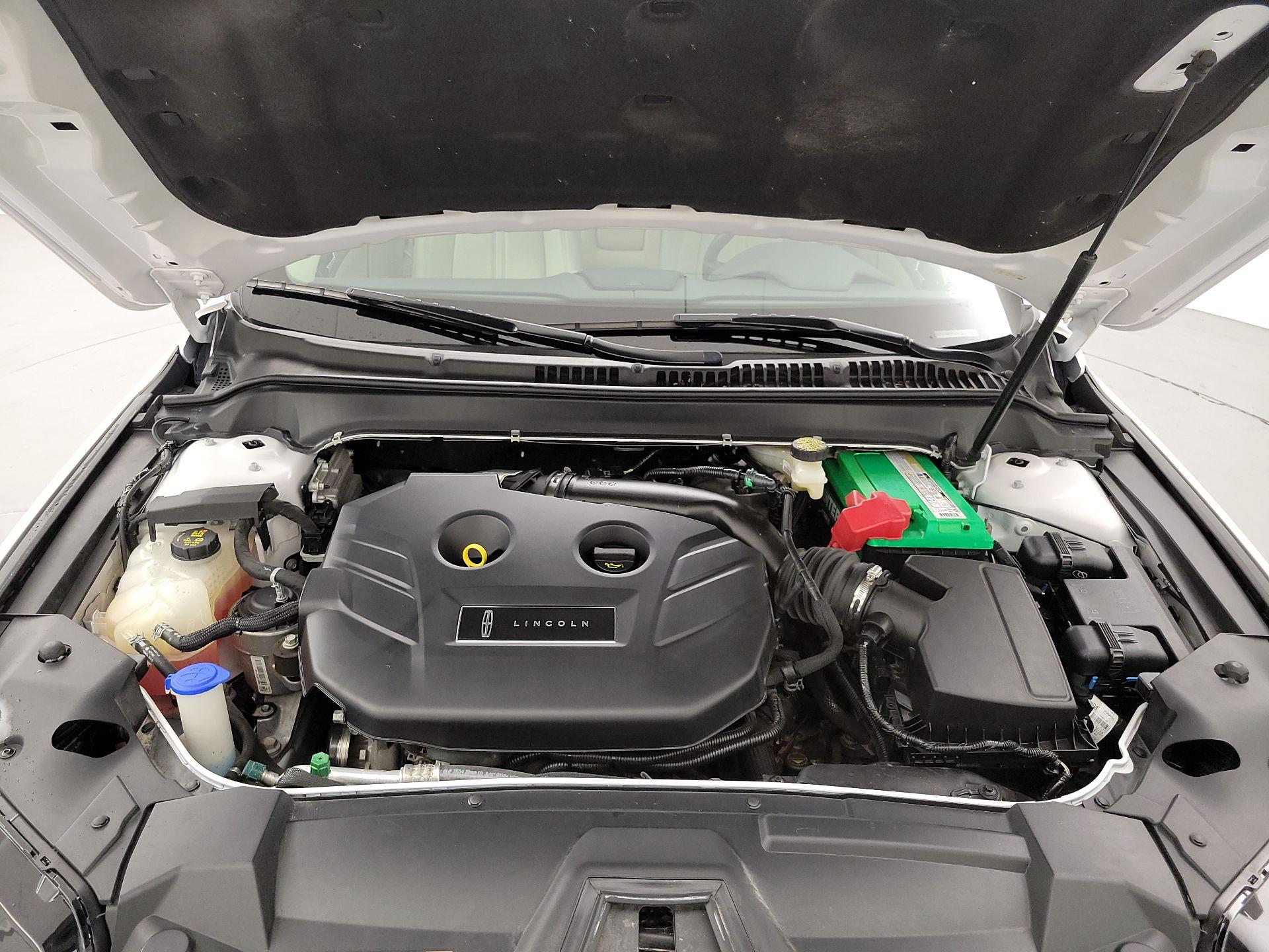 Thumbnail: 2017 Lincoln MKZ - 19