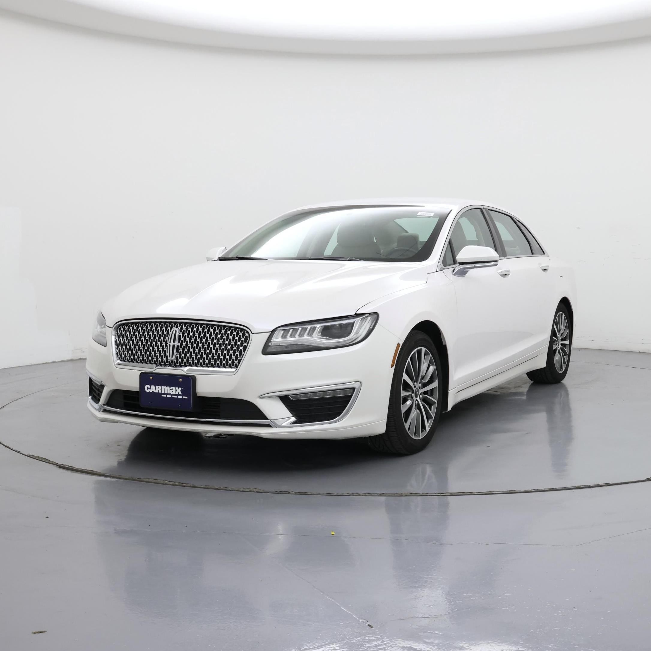 Thumbnail: 2017 Lincoln MKZ - 4