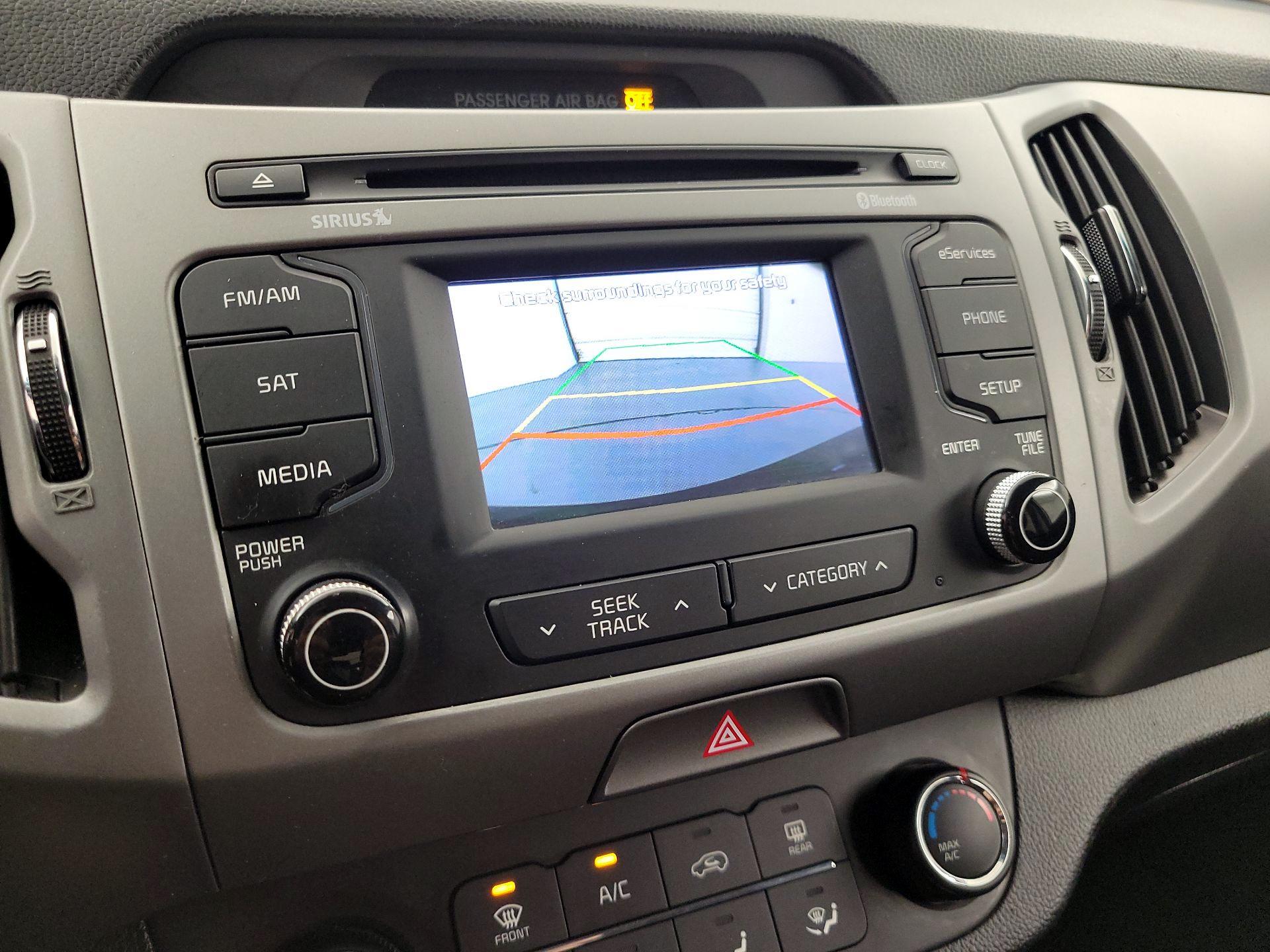 Thumbnail: 2015 Kia Sportage - 14