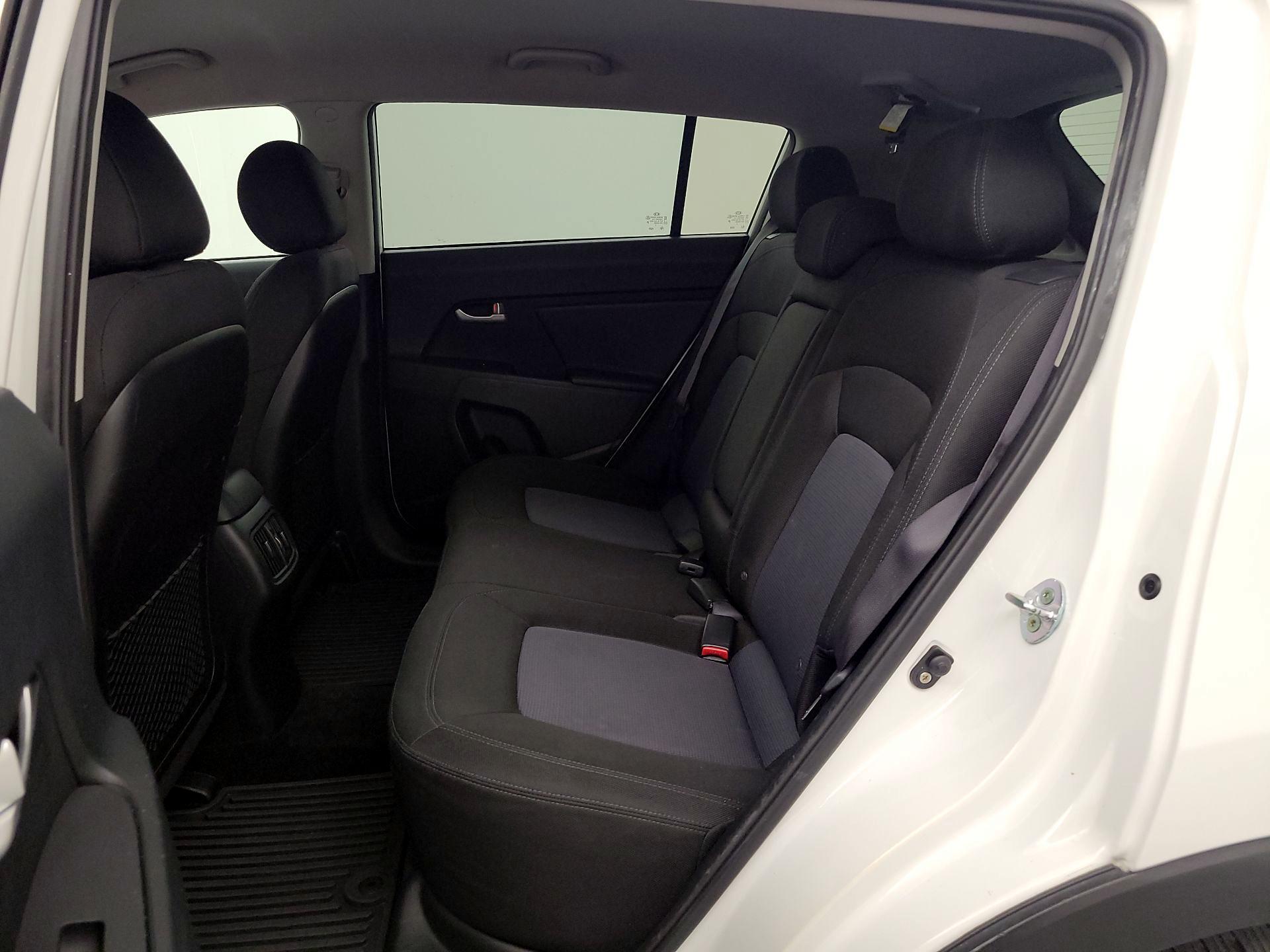 Thumbnail: 2015 Kia Sportage - 19