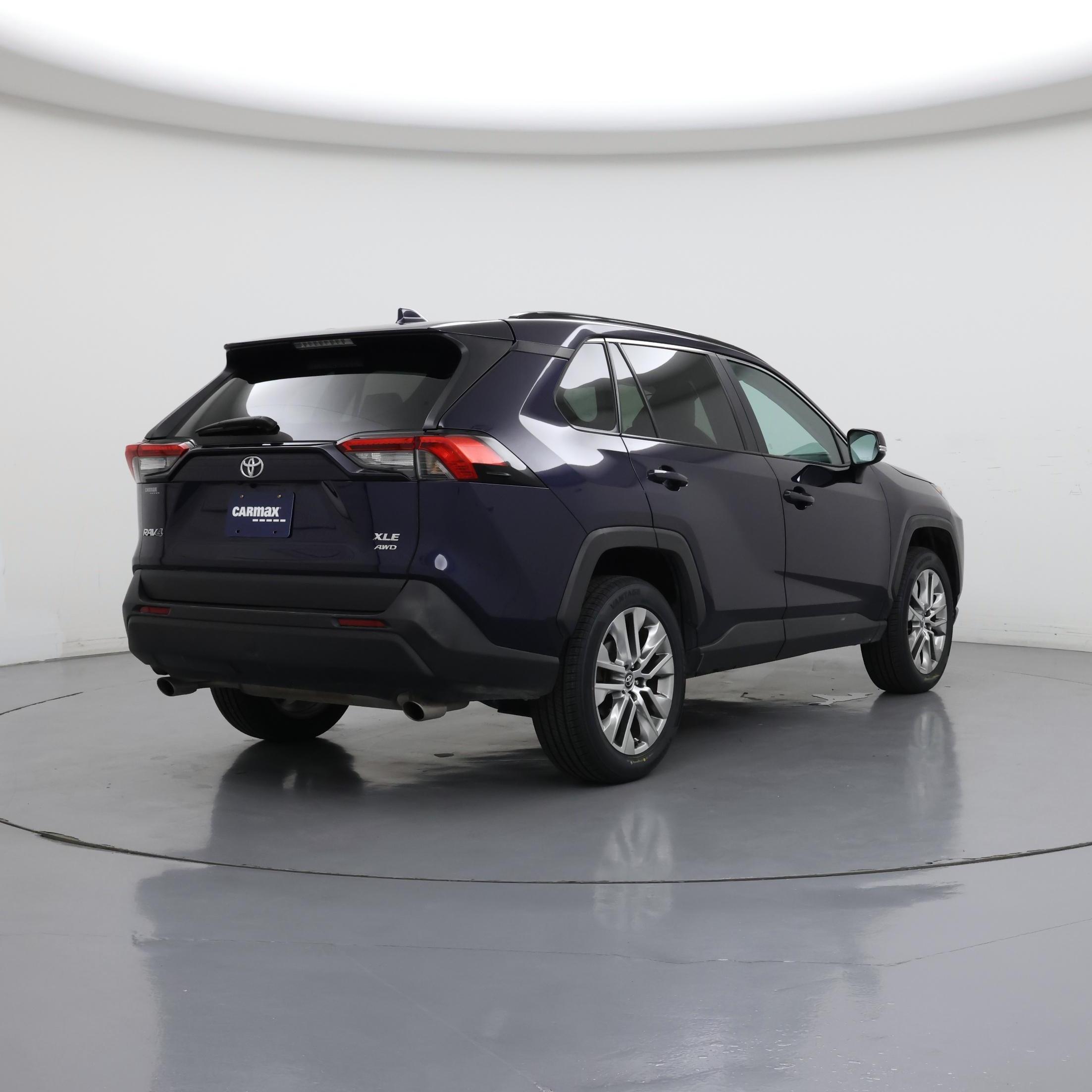 Thumbnail: 2020 Toyota RAV4 - 8