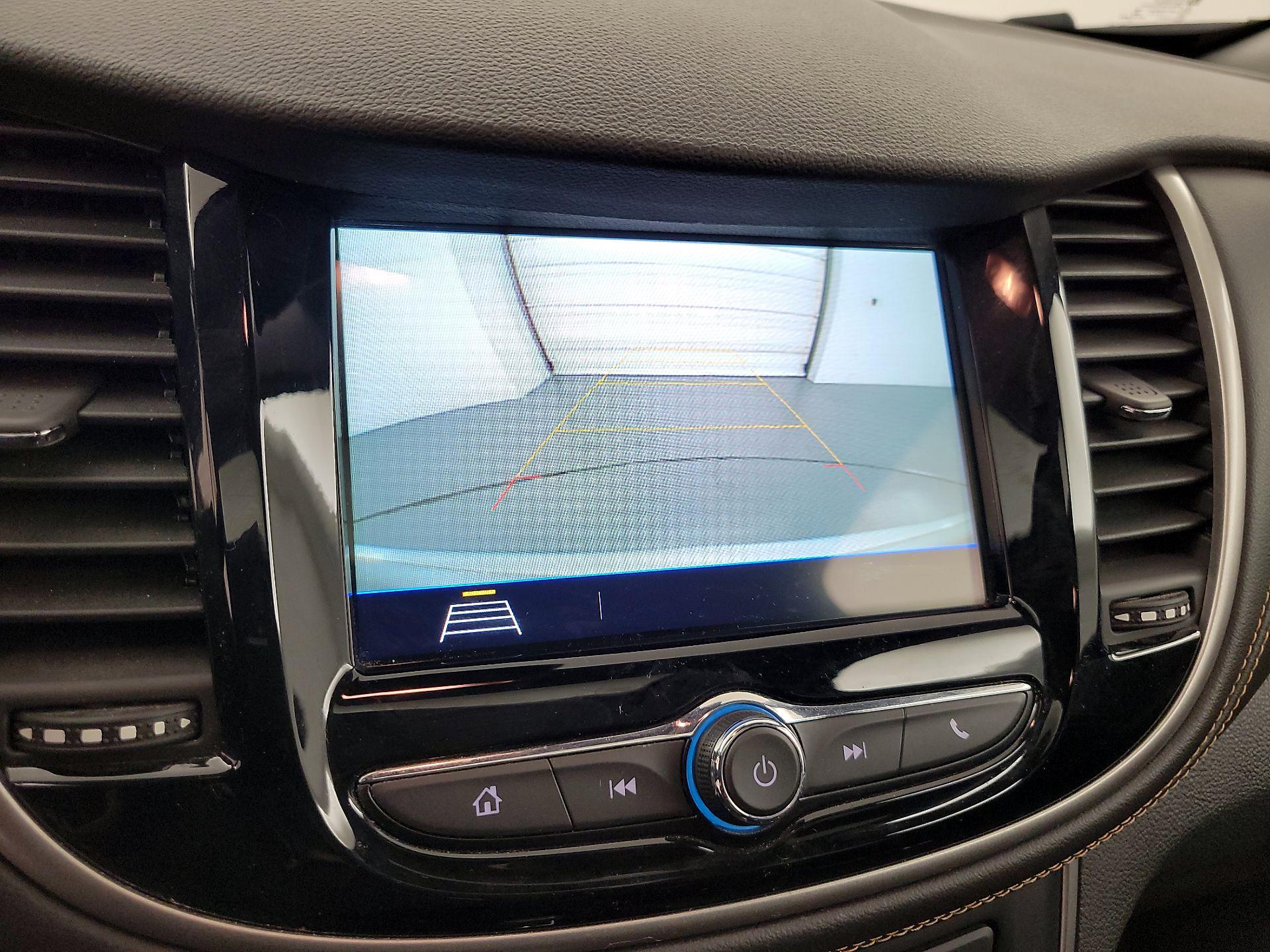 Thumbnail: 2018 Chevrolet Trax - 13