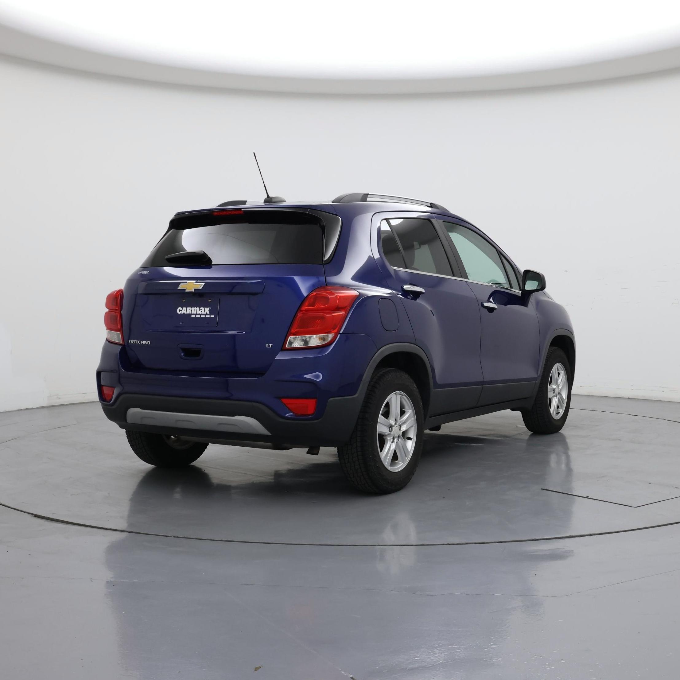 Thumbnail: 2017 Chevrolet Trax - 8