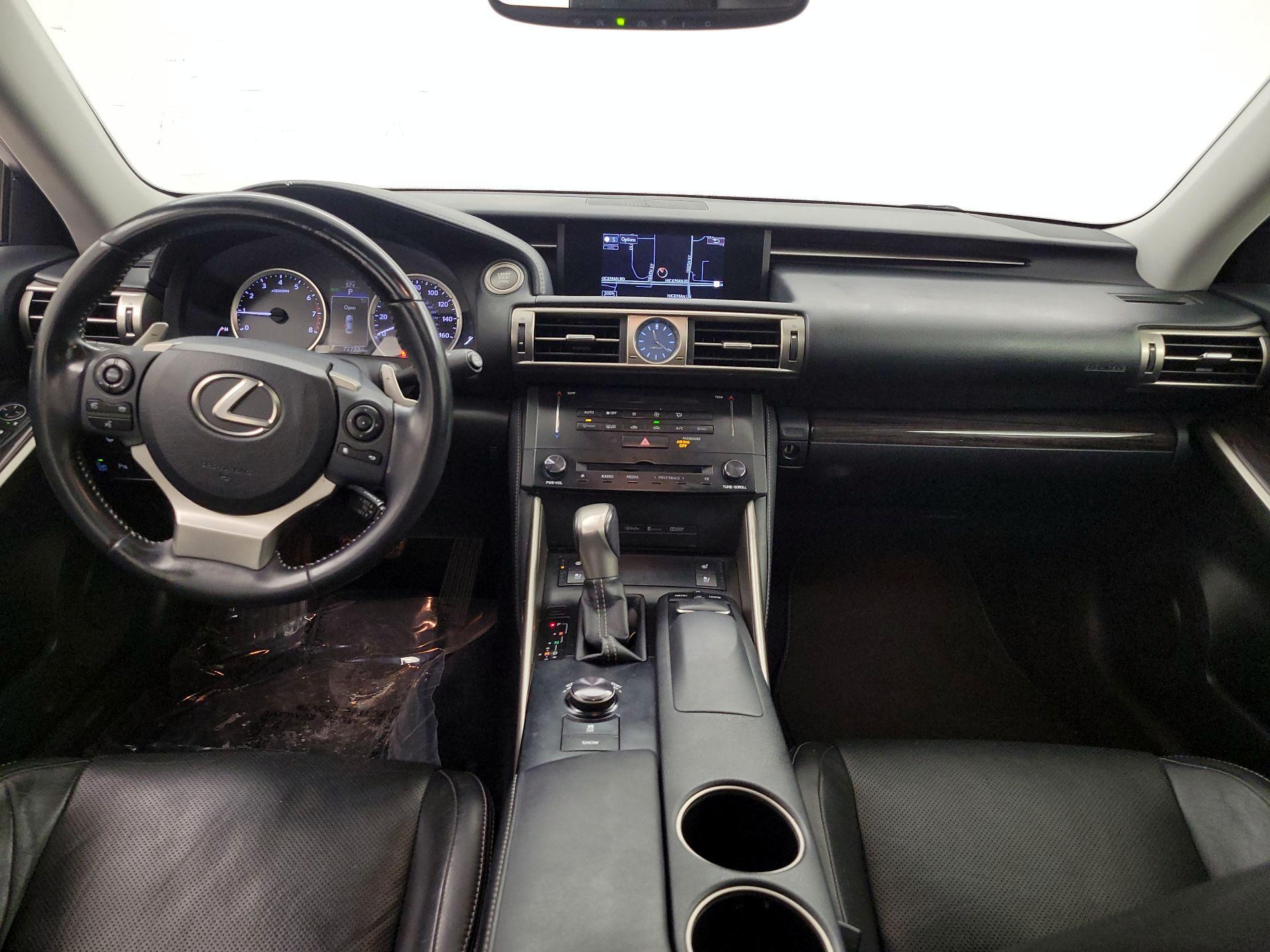 Thumbnail: 2014 Lexus IS - 9