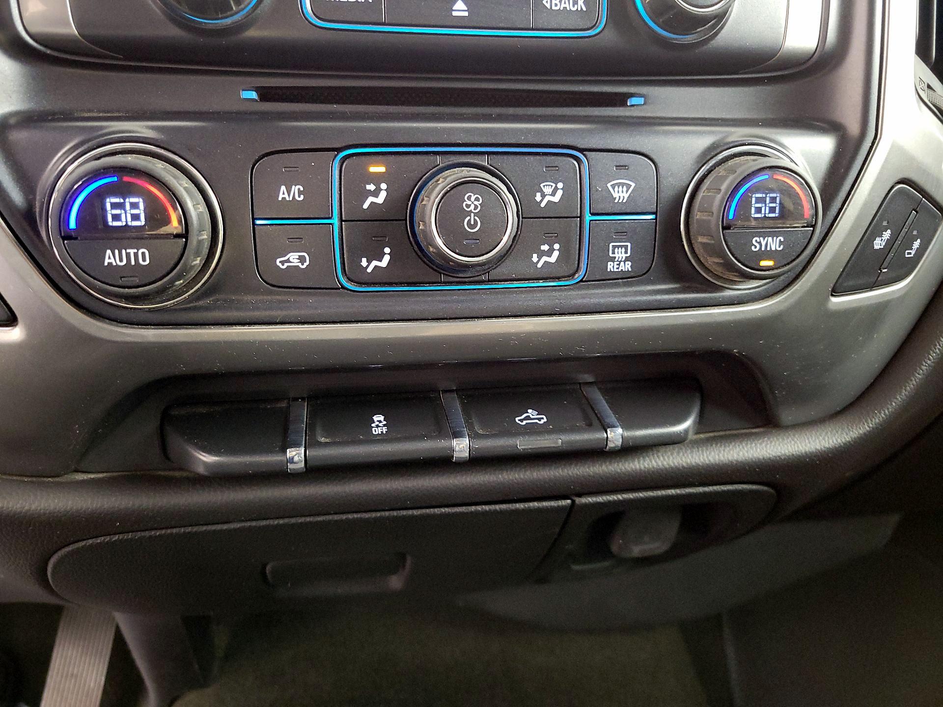 Thumbnail: 2016 Chevrolet Silverado 1500 - 16