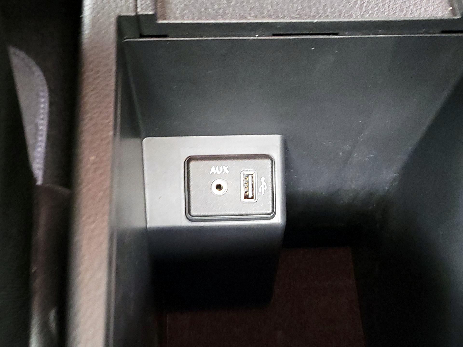 Thumbnail: 2019 Nissan Sentra - 18