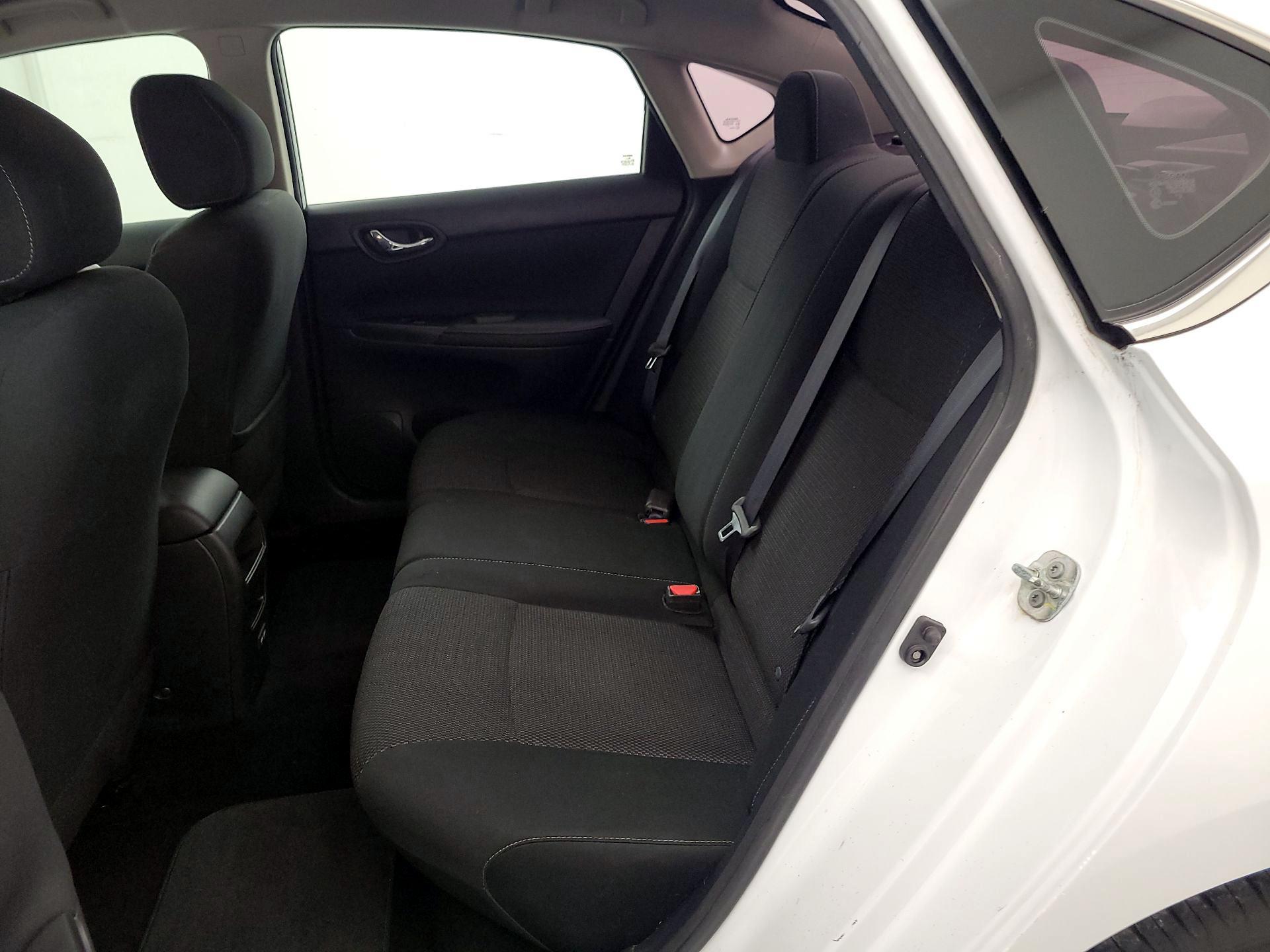 Thumbnail: 2019 Nissan Sentra - 19