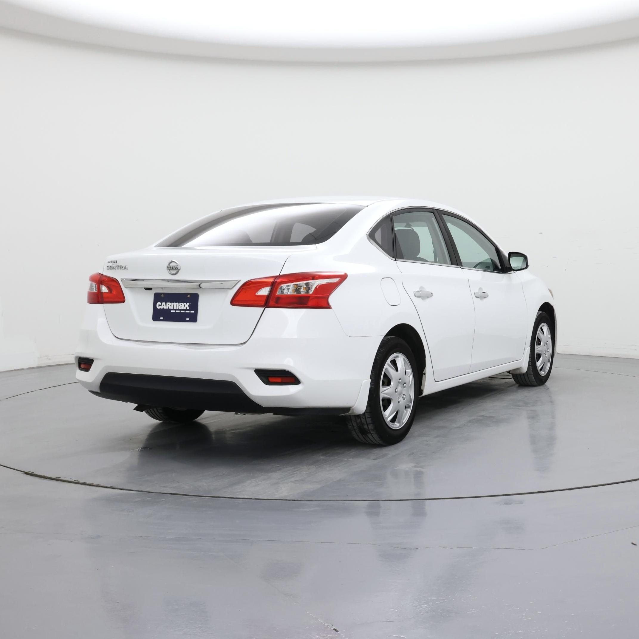 Thumbnail: 2019 Nissan Sentra - 8