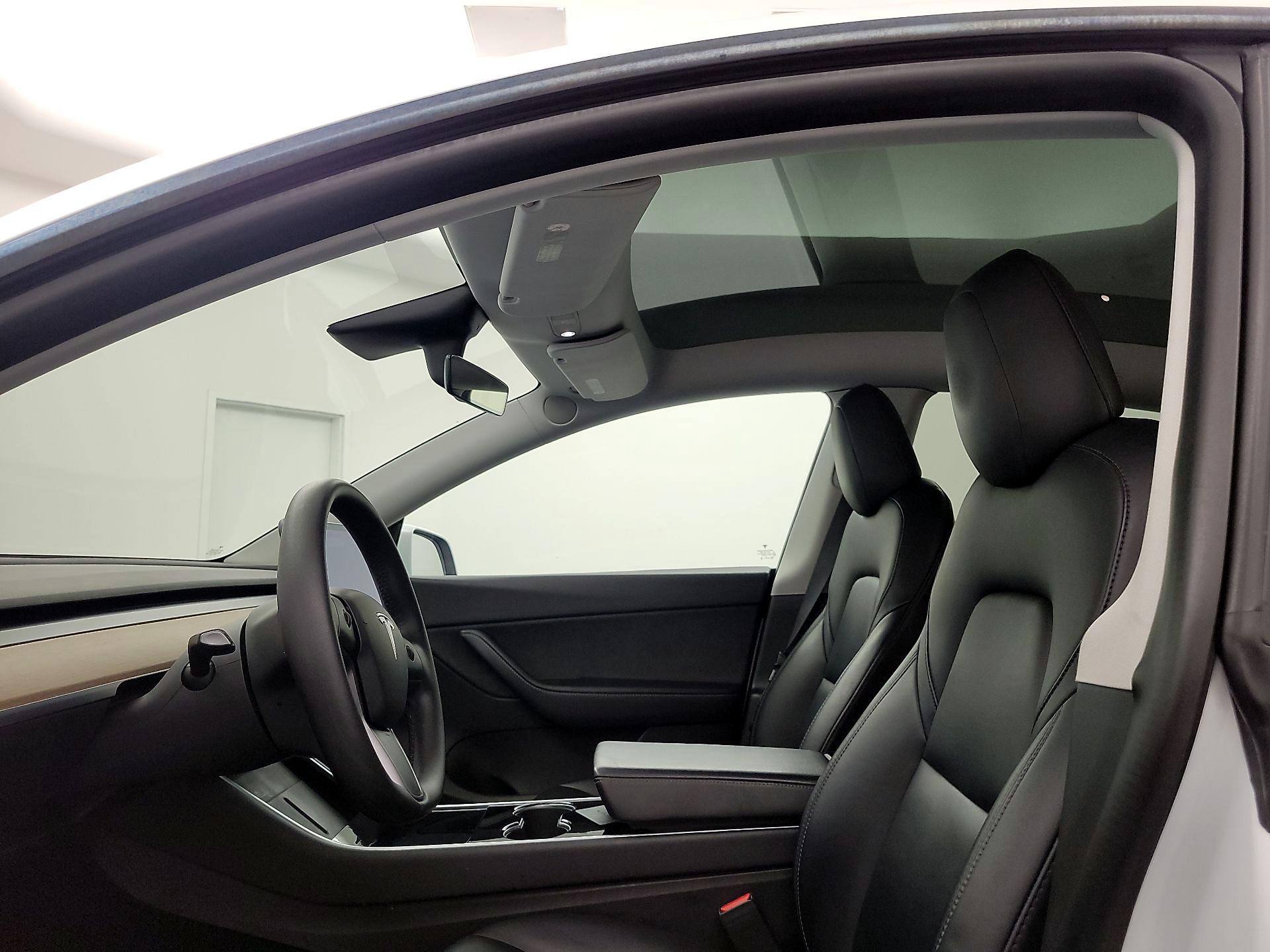 Thumbnail: 2021 Tesla Model Y - 18