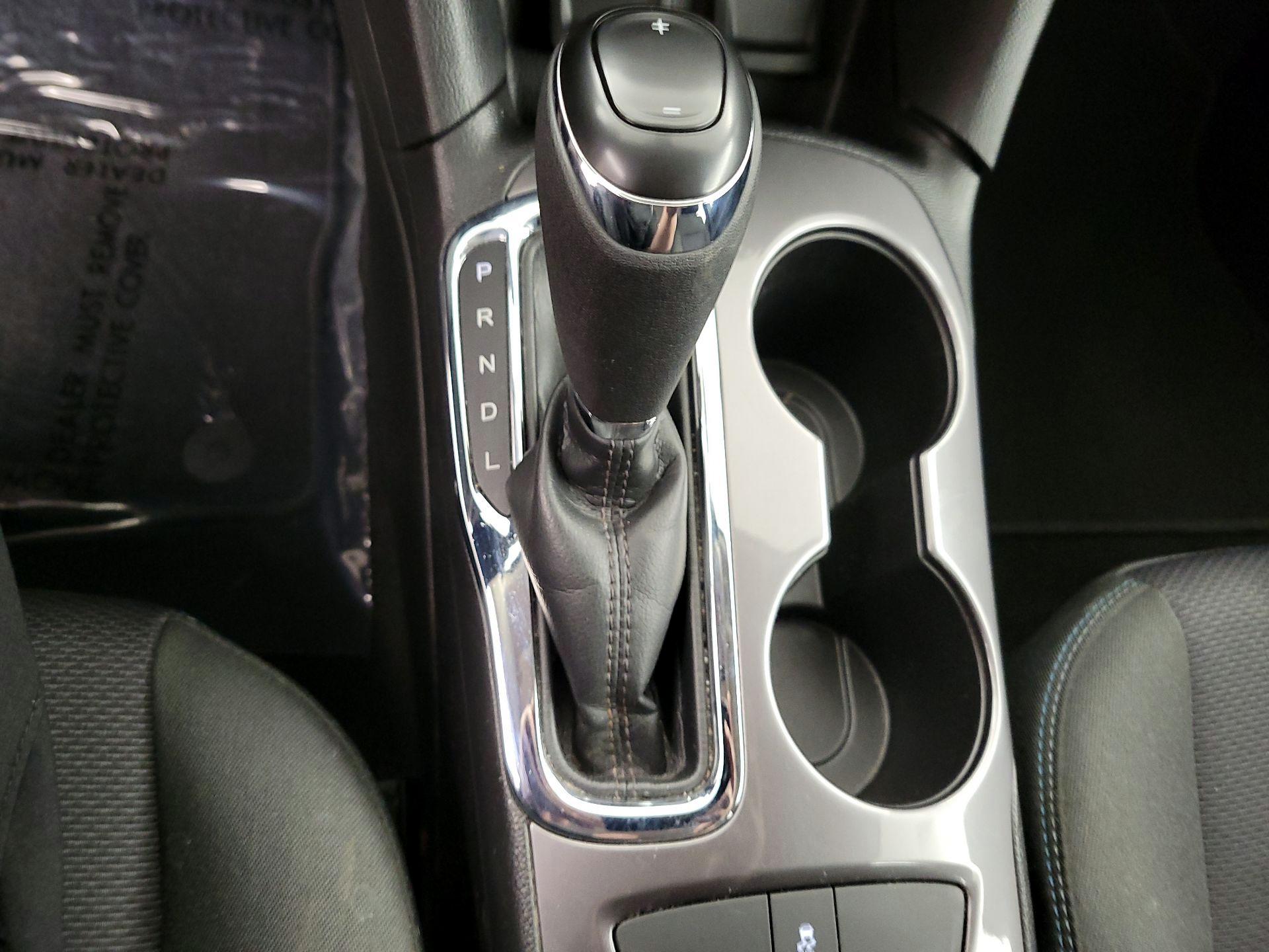 Thumbnail: 2018 Chevrolet Cruze - 17