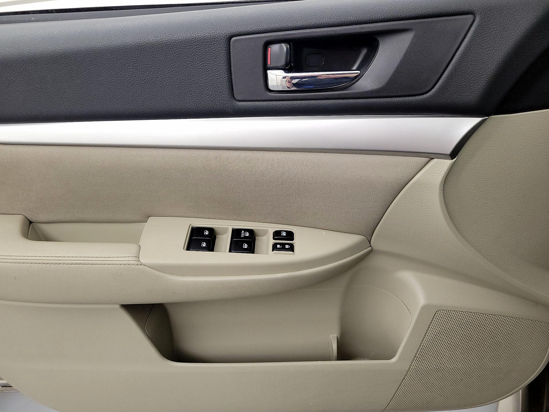 Thumbnail: 2014 Subaru Legacy - 12