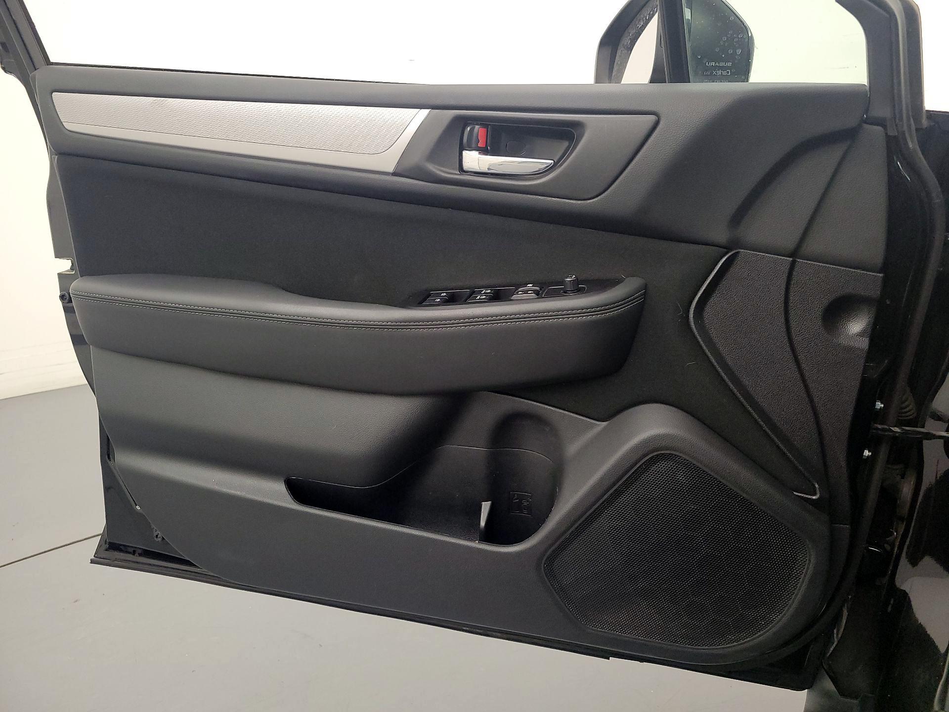 Thumbnail: 2018 Subaru Outback - 12