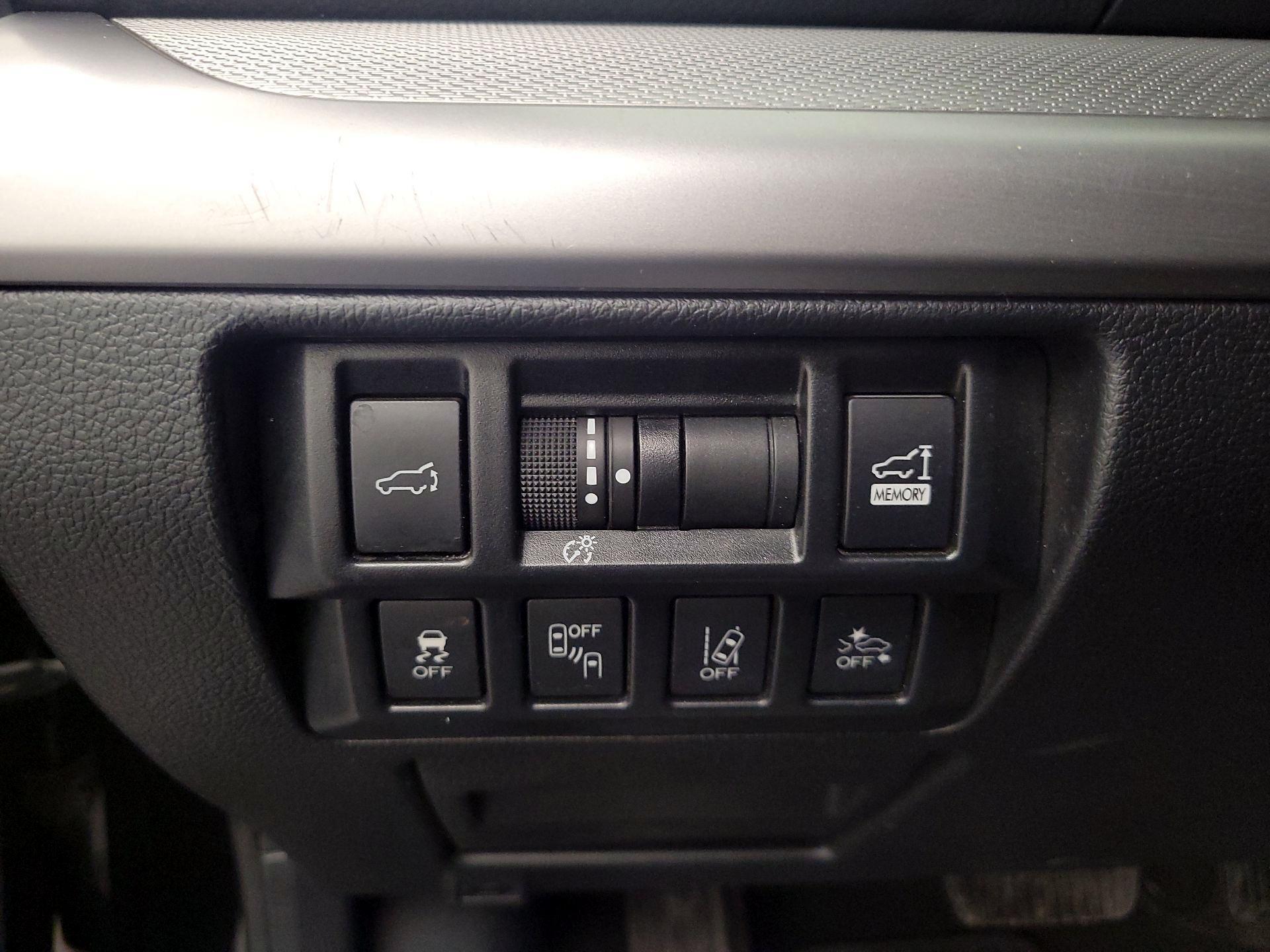 Thumbnail: 2018 Subaru Outback - 13