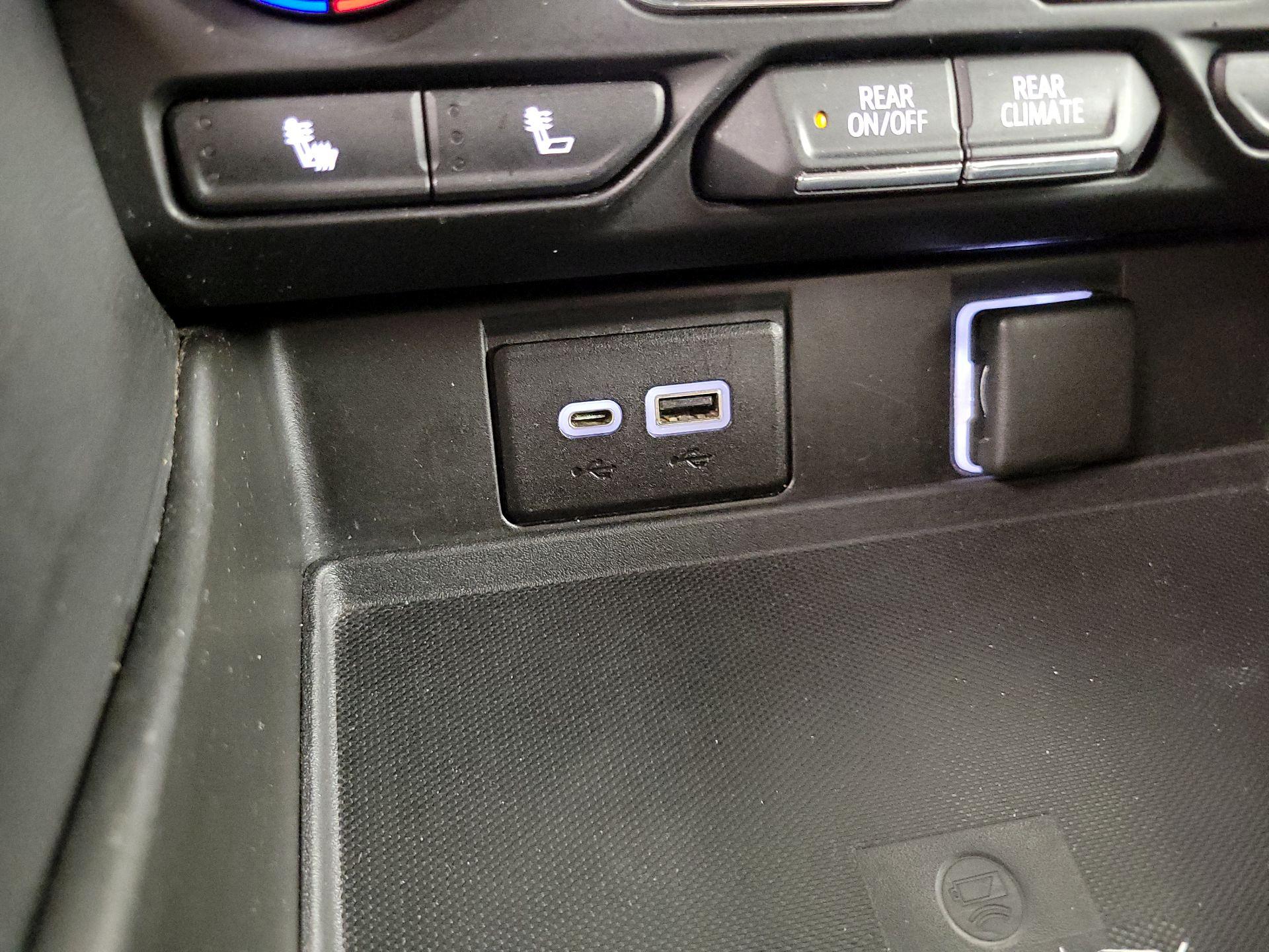 Thumbnail: 2022 Chevrolet Tahoe - 19