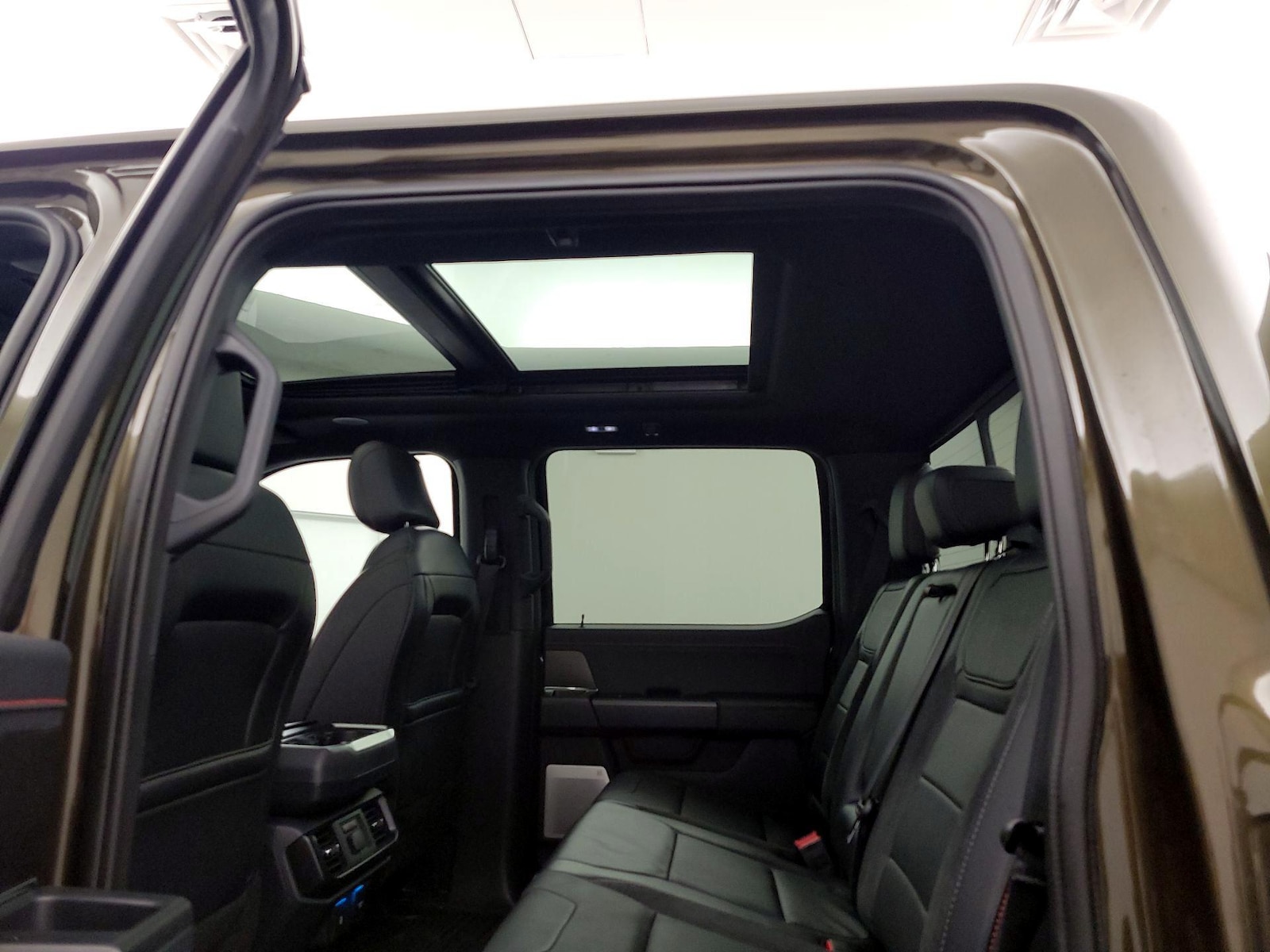 2025 Ford F-150 Raptor - Photo 25