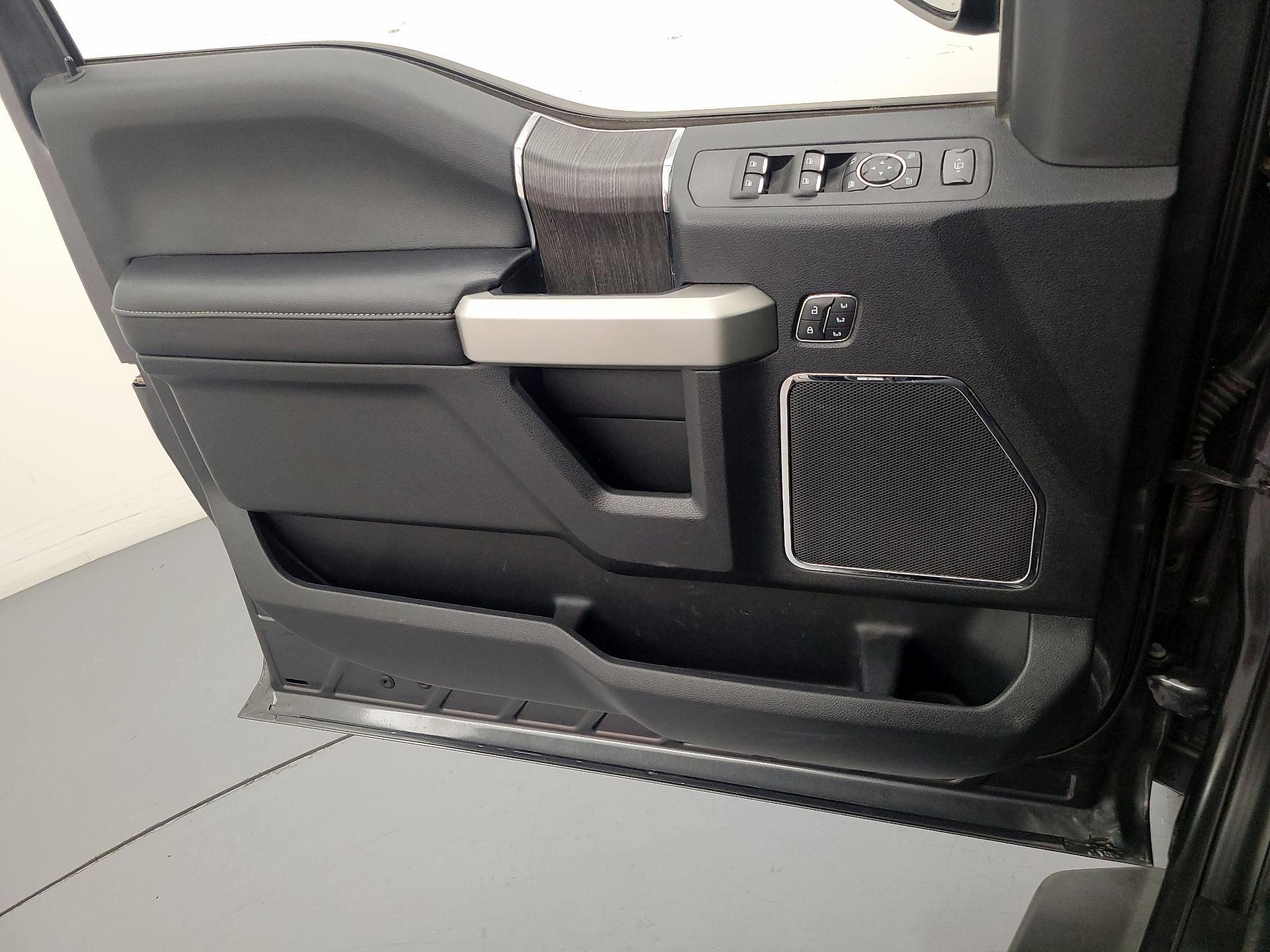 Thumbnail: 2020 Ford F-250 - 12