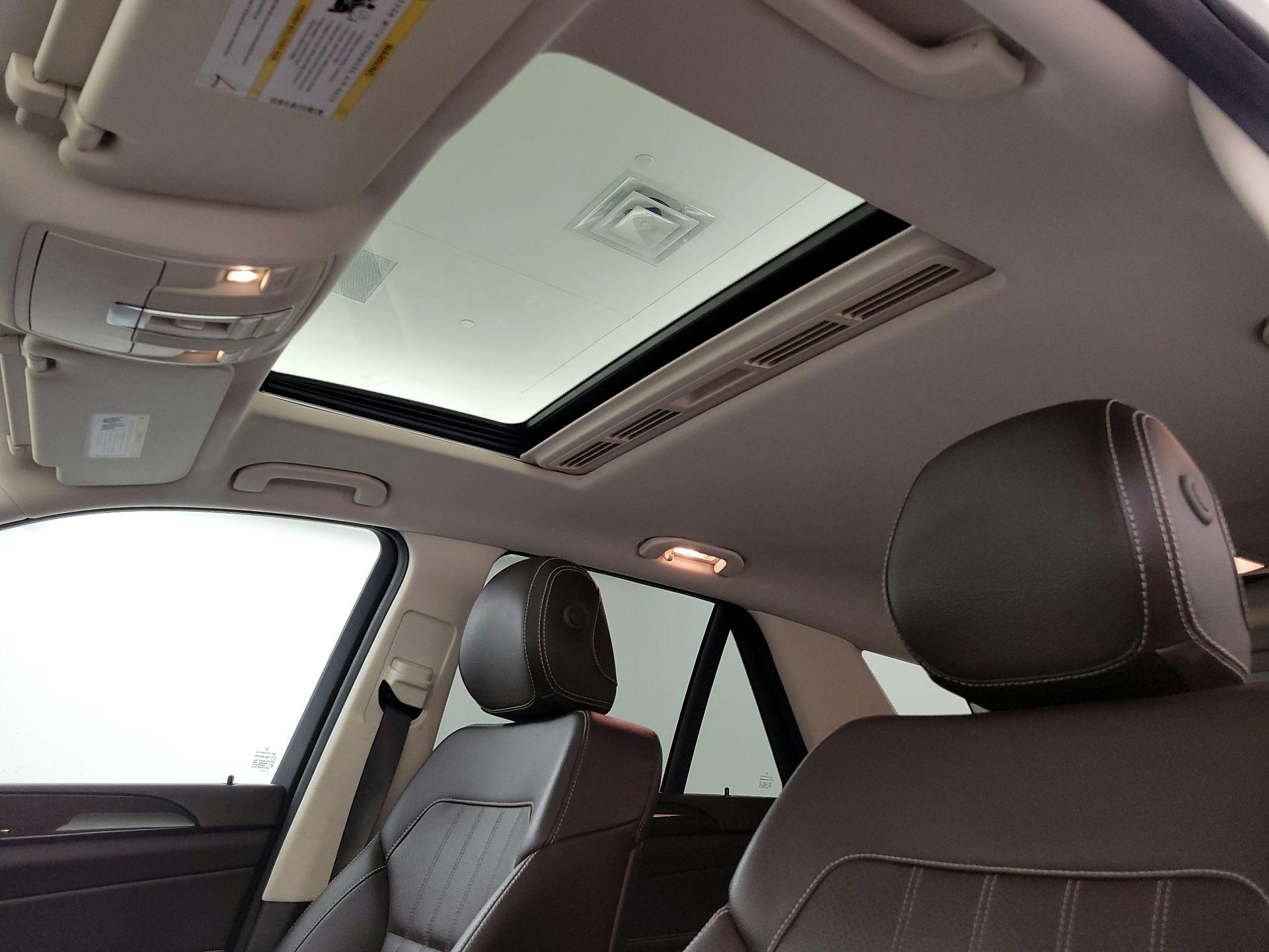 Thumbnail: 2018 Mercedes-Benz GLE - 20