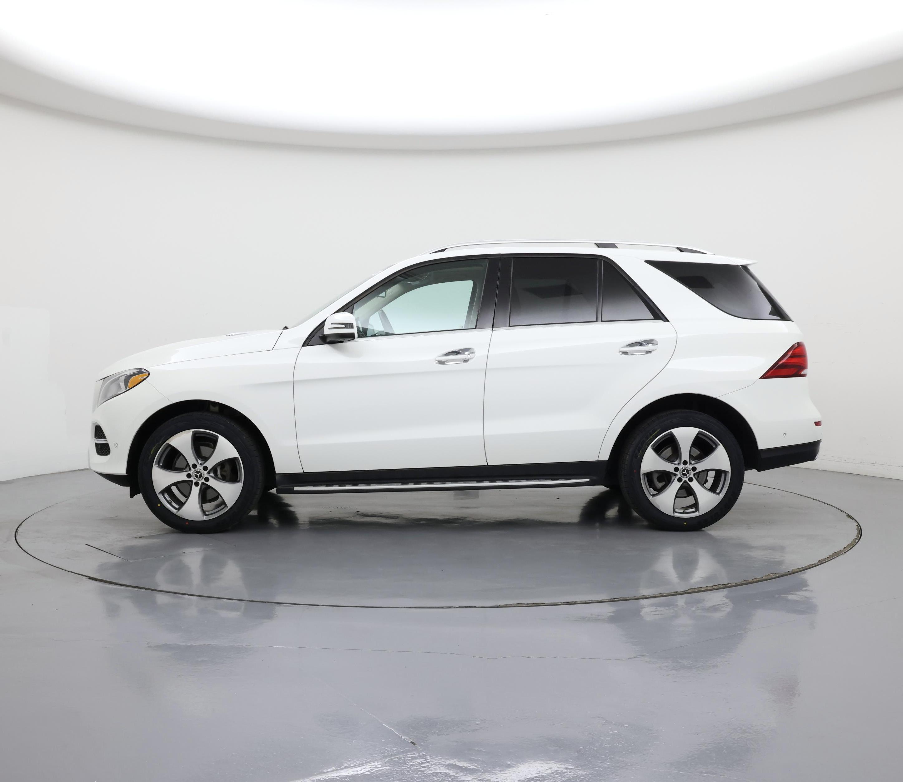 Thumbnail: 2018 Mercedes-Benz GLE - 3