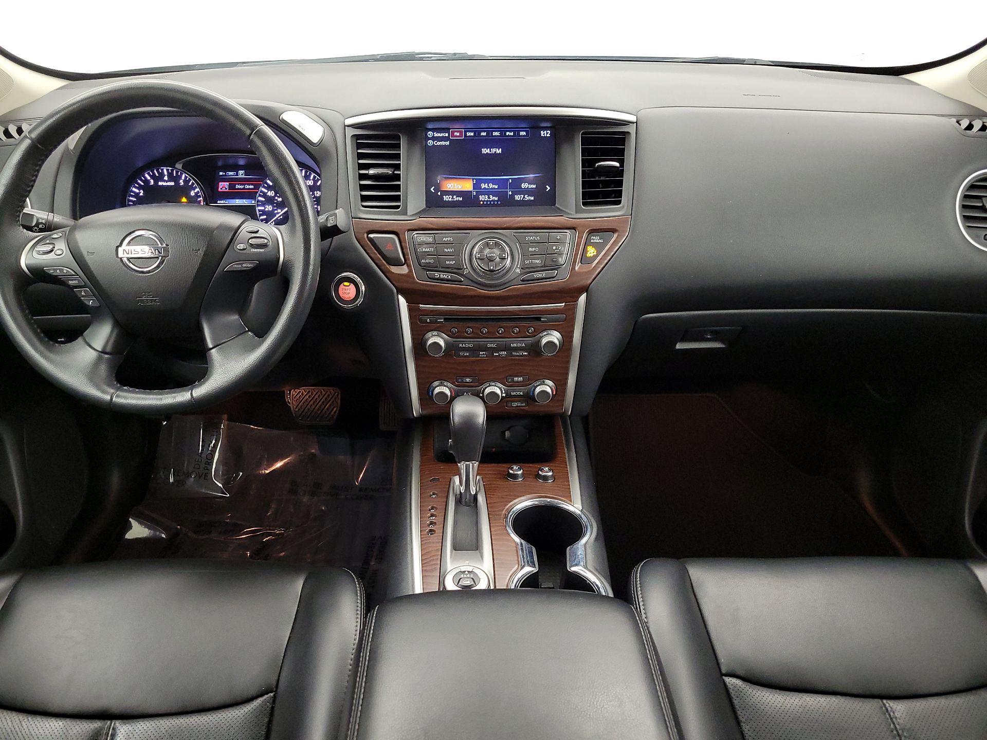 Thumbnail: 2017 Nissan Pathfinder - 9