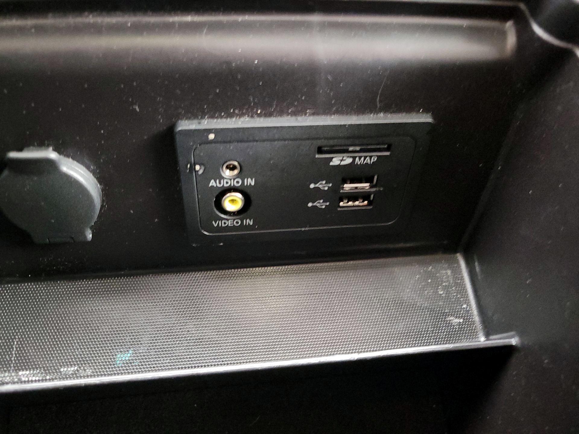 Thumbnail: 2017 Nissan Pathfinder - 19