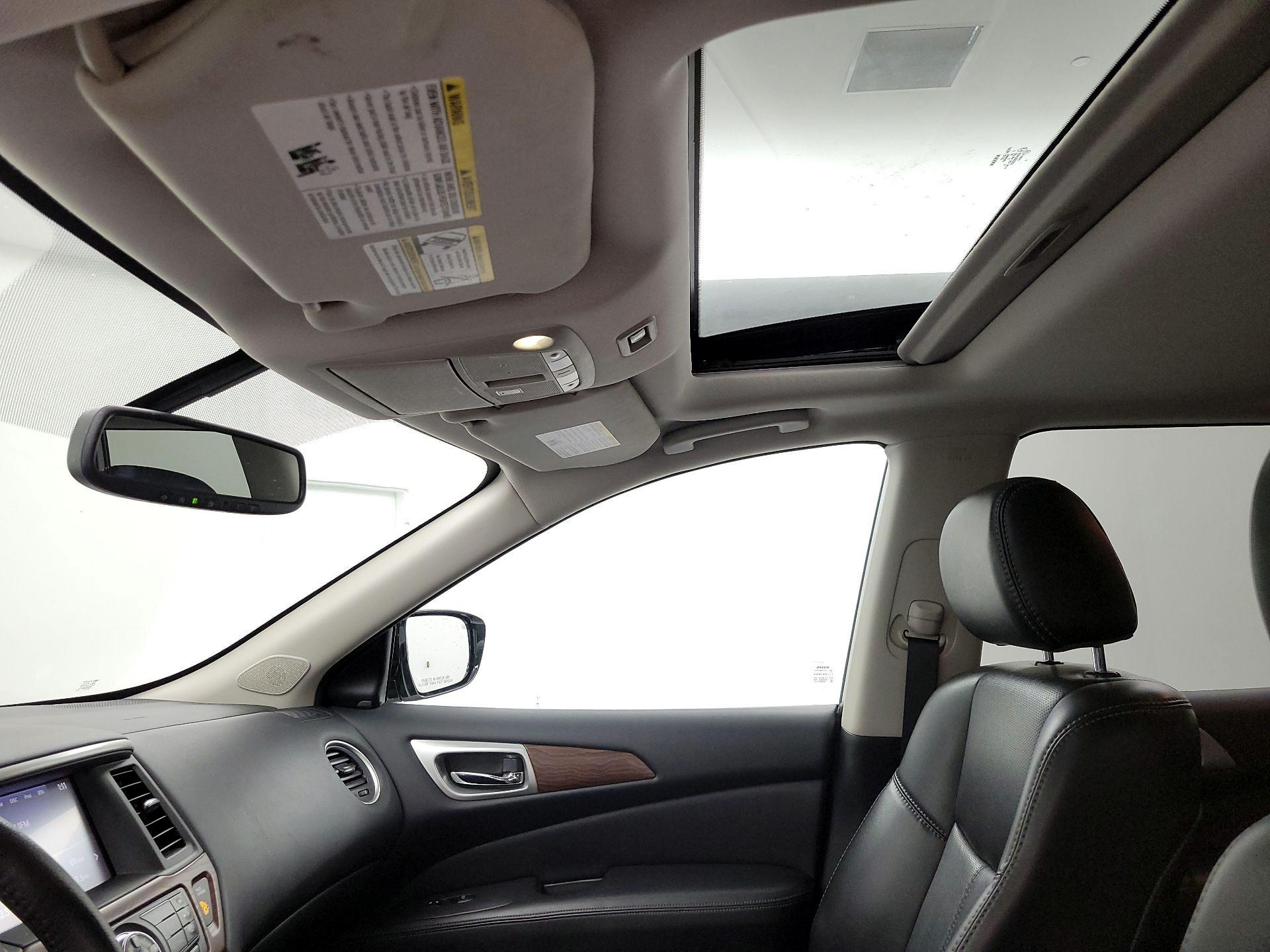 Thumbnail: 2017 Nissan Pathfinder - 20