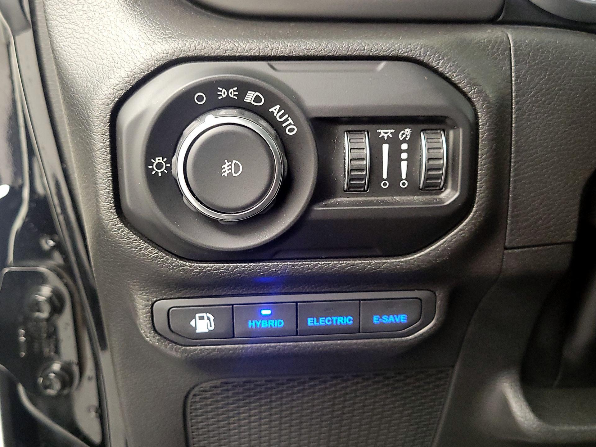 Thumbnail: 2022 Jeep Wrangler - 13